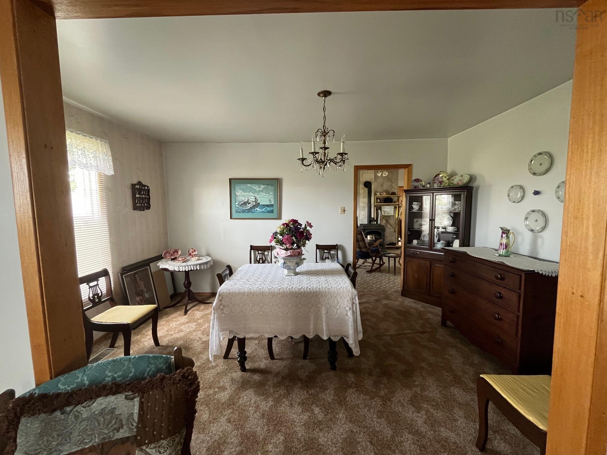 $199,000.00: 3685 Highway 209, Advocate Harbour