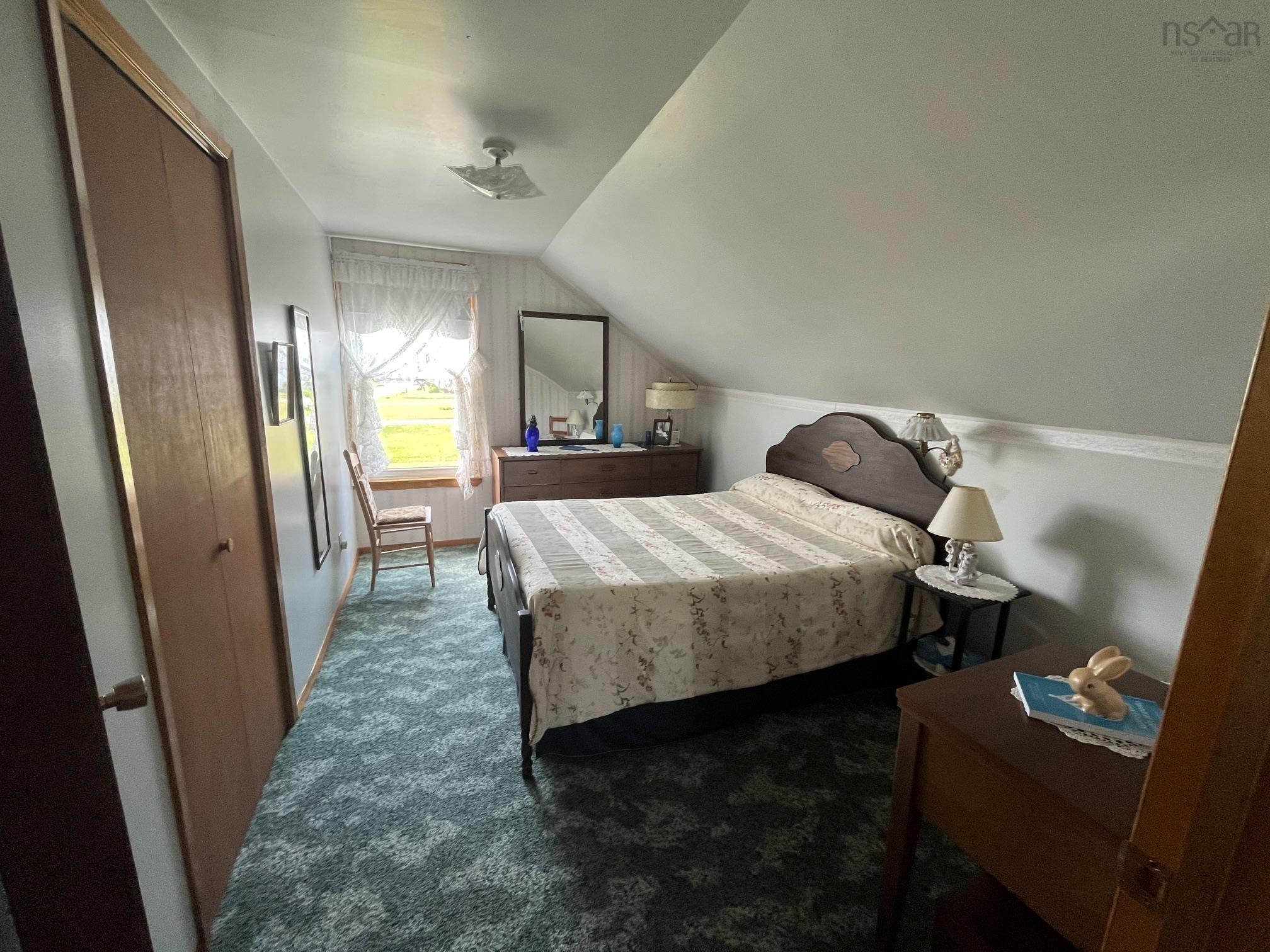 $199,000.00: 3685 Highway 209, Advocate Harbour