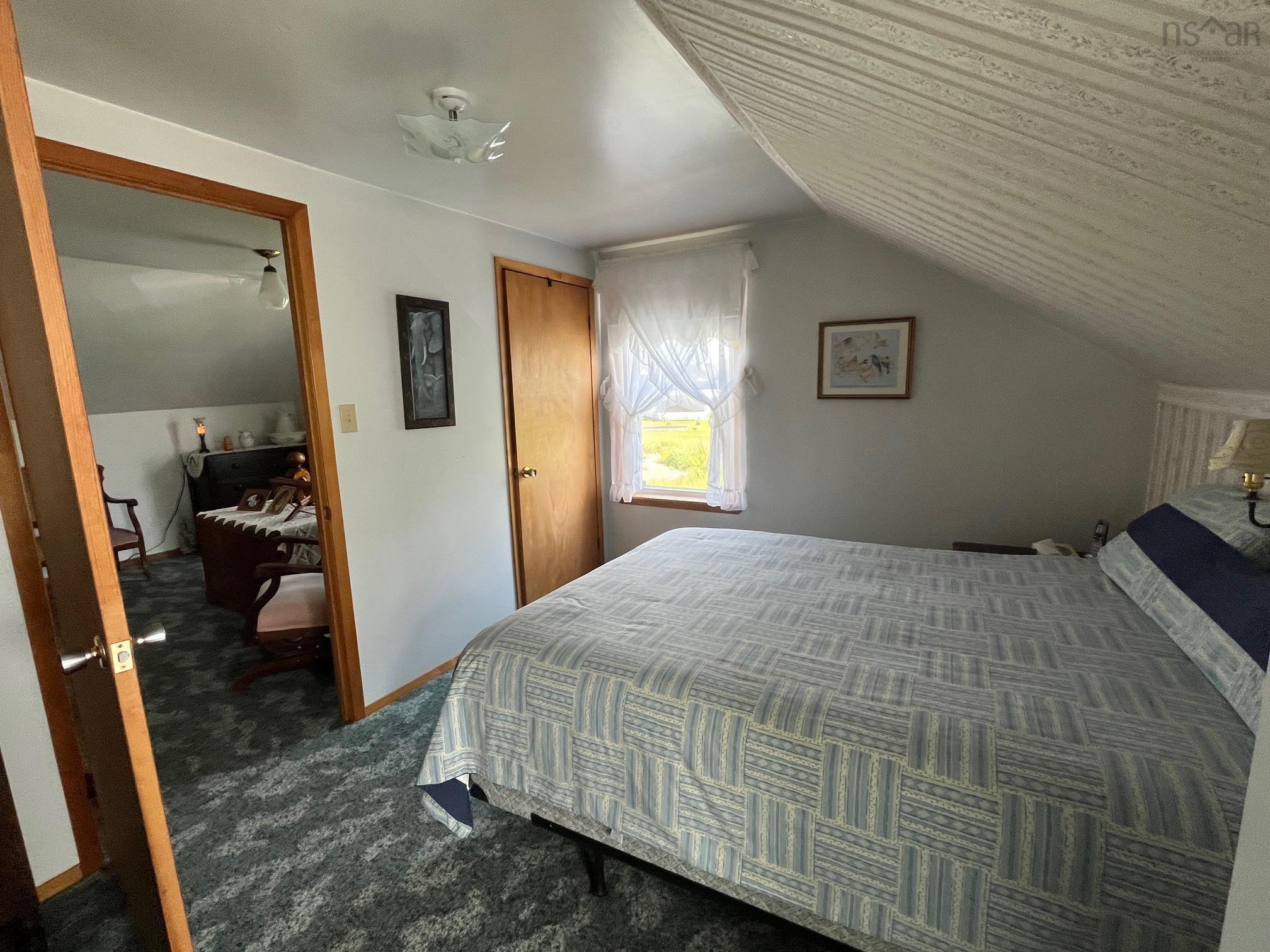 $199,000.00: 3685 Highway 209, Advocate Harbour