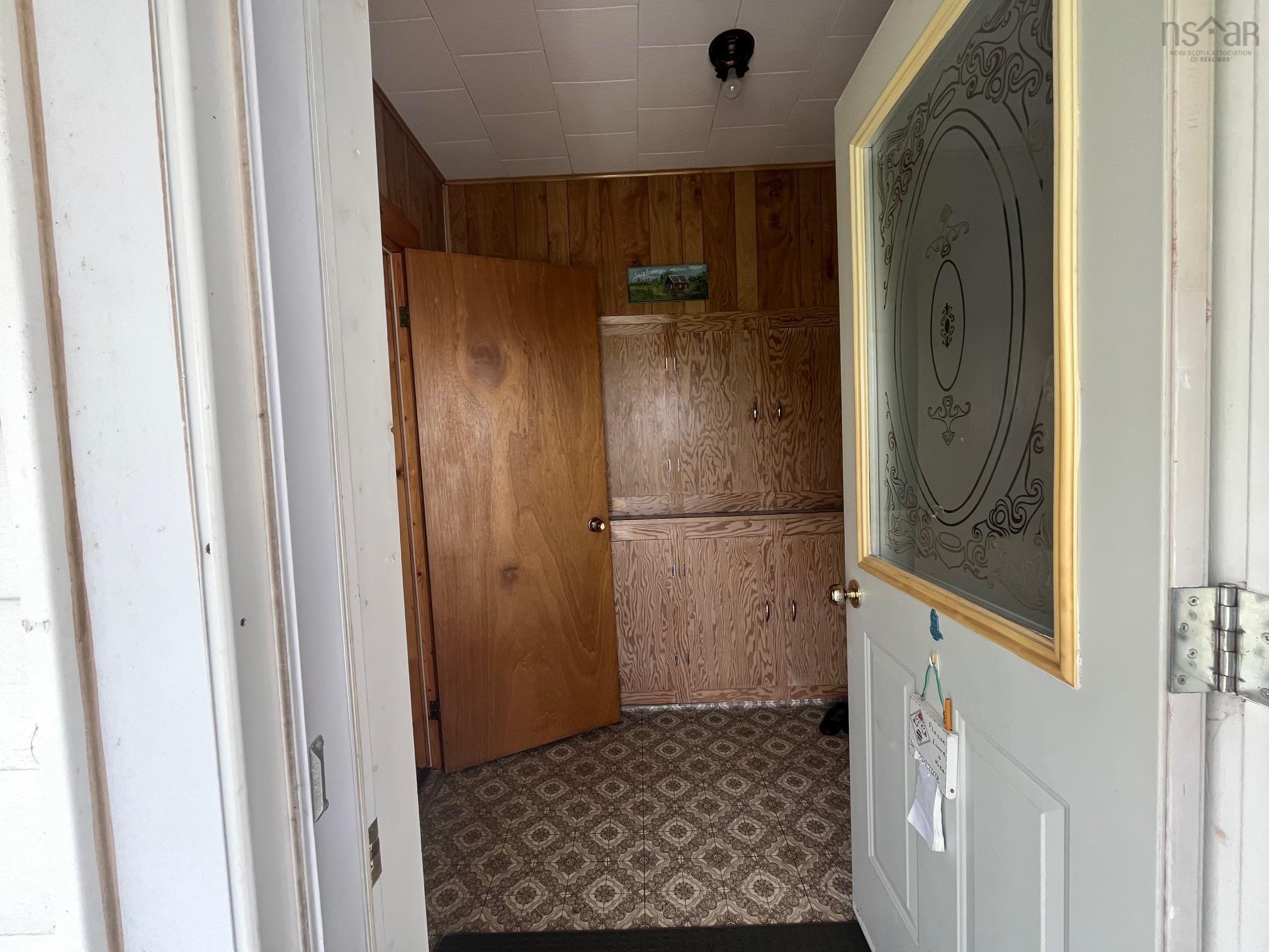 $199,000.00: 3685 Highway 209, Advocate Harbour