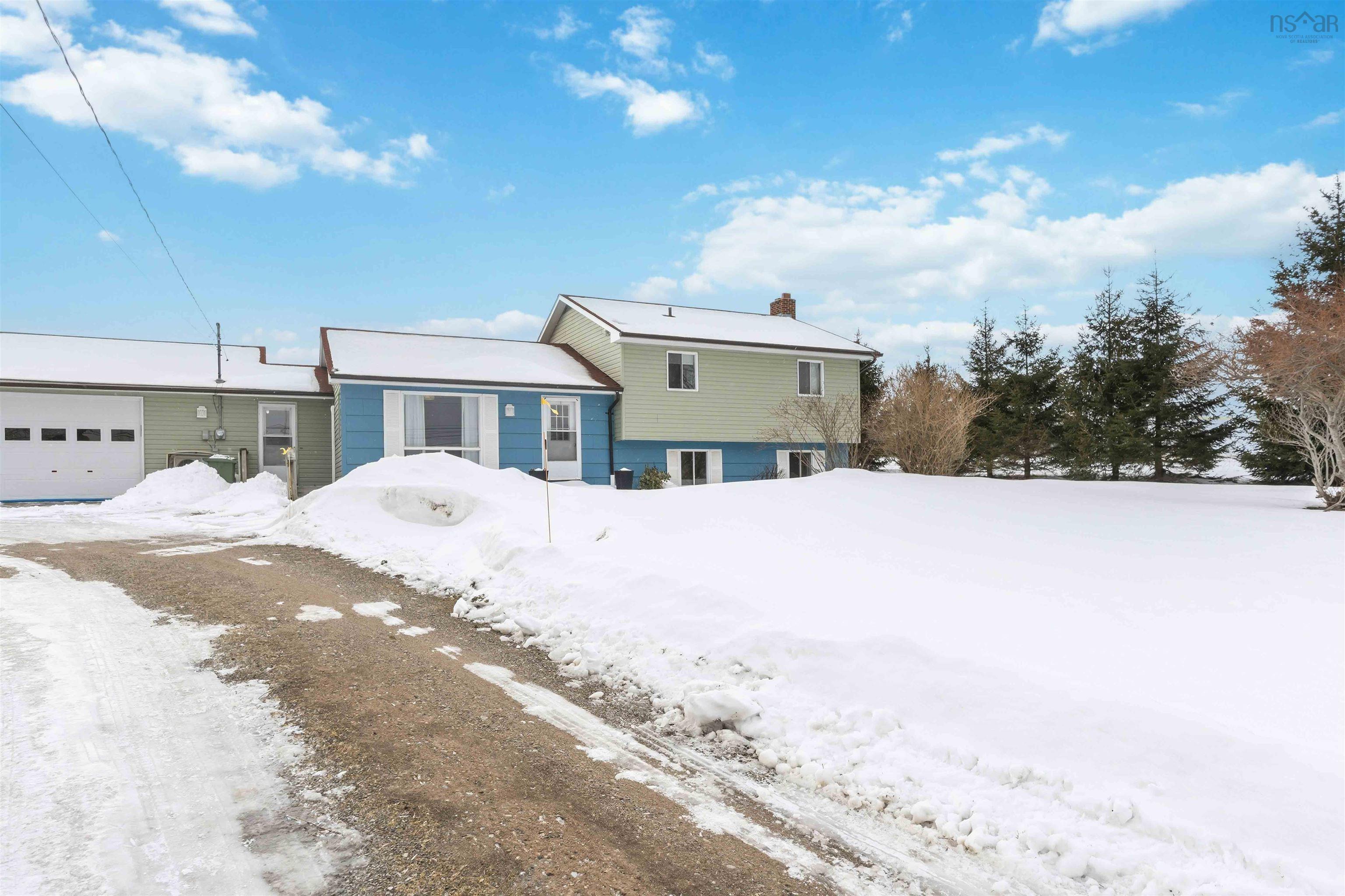 $529,900.00: 12220 Highway 1, Hortonville