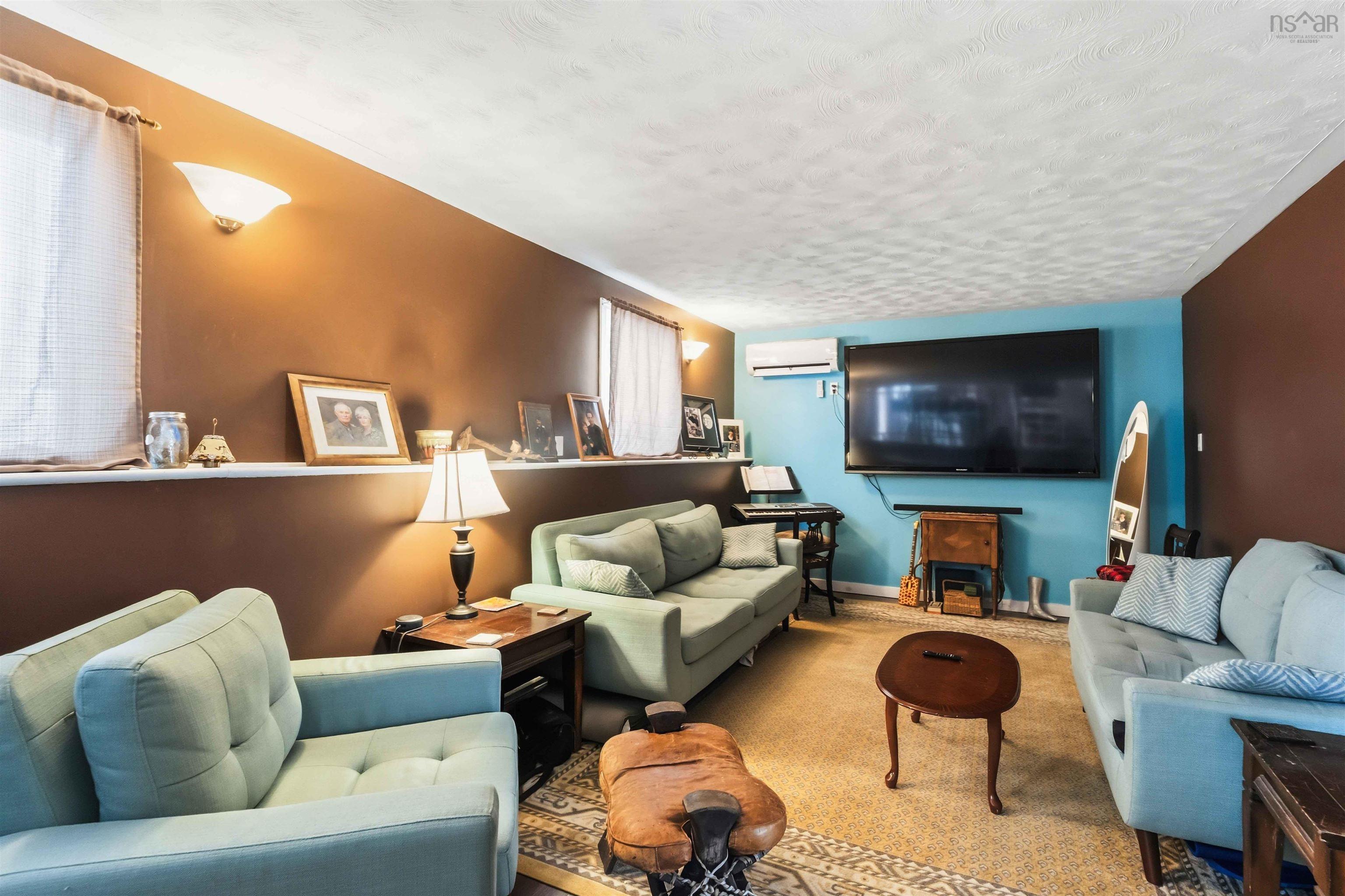 $529,900.00: 12220 Highway 1, Hortonville