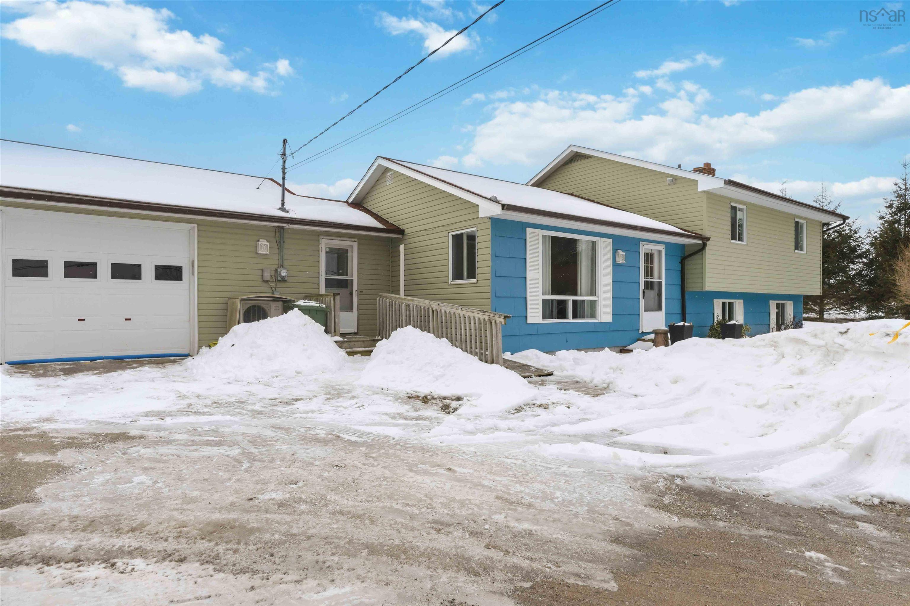 $529,900.00: 12220 Highway 1, Hortonville