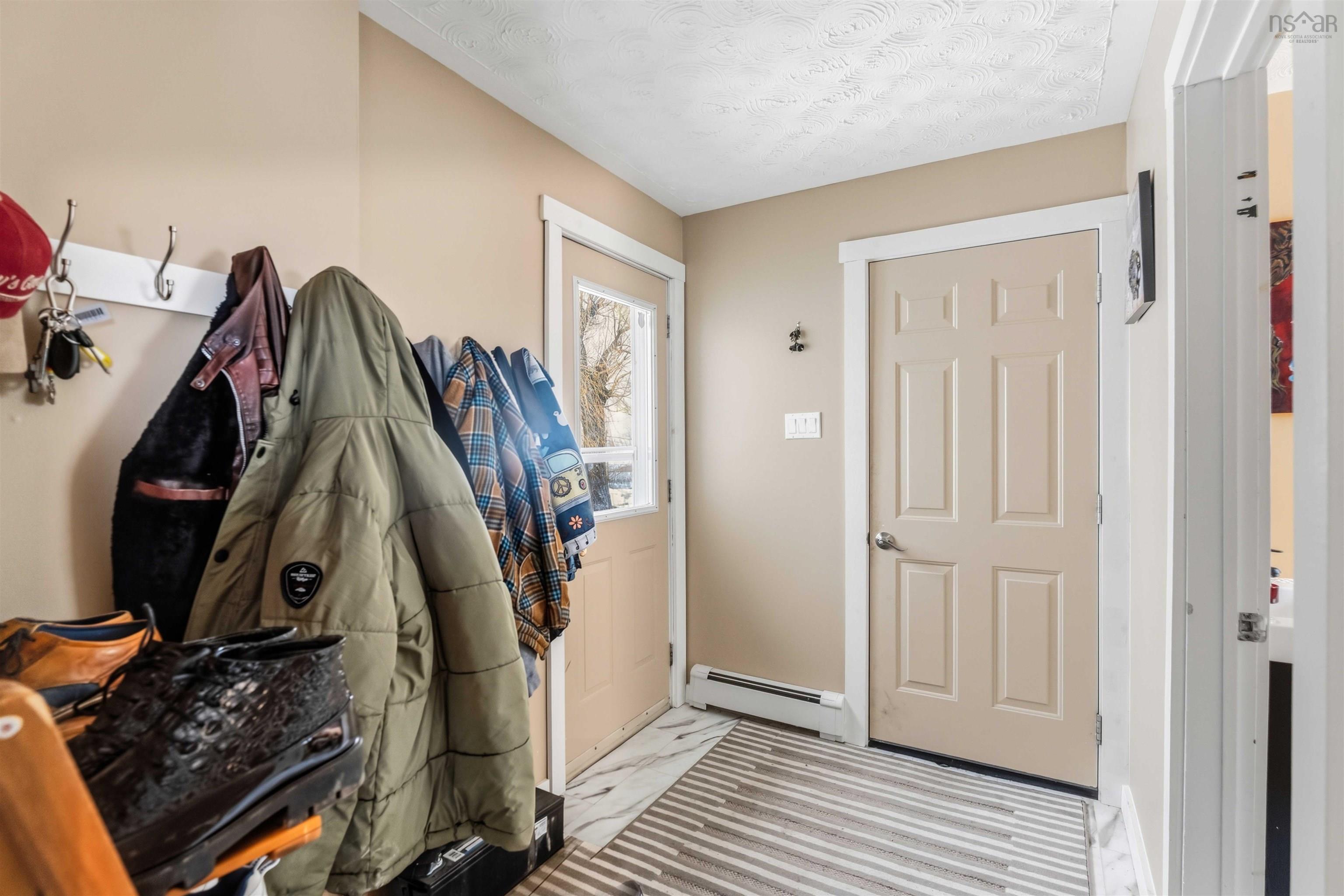 $529,900.00: 12220 Highway 1, Hortonville