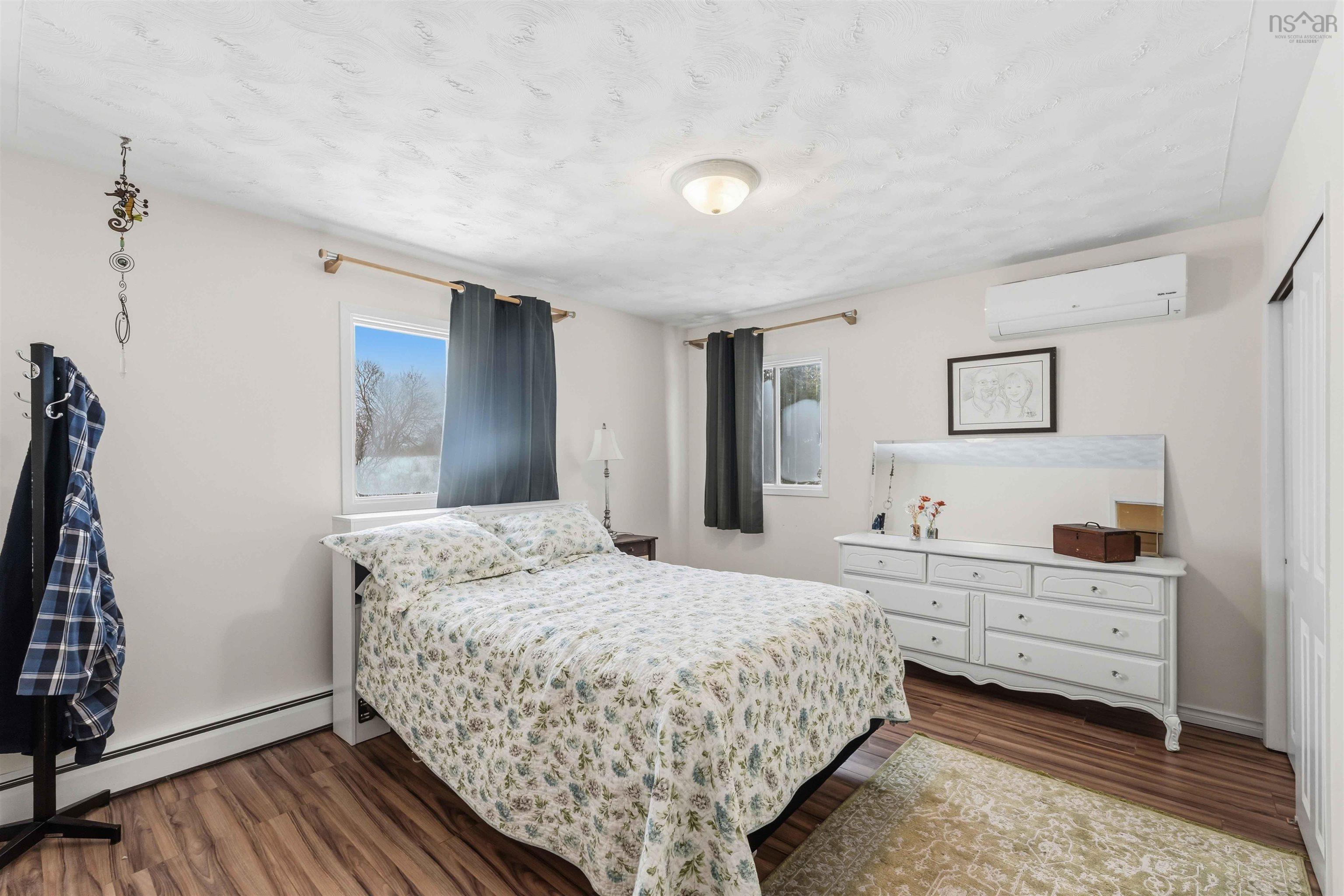 $529,900.00: 12220 Highway 1, Hortonville