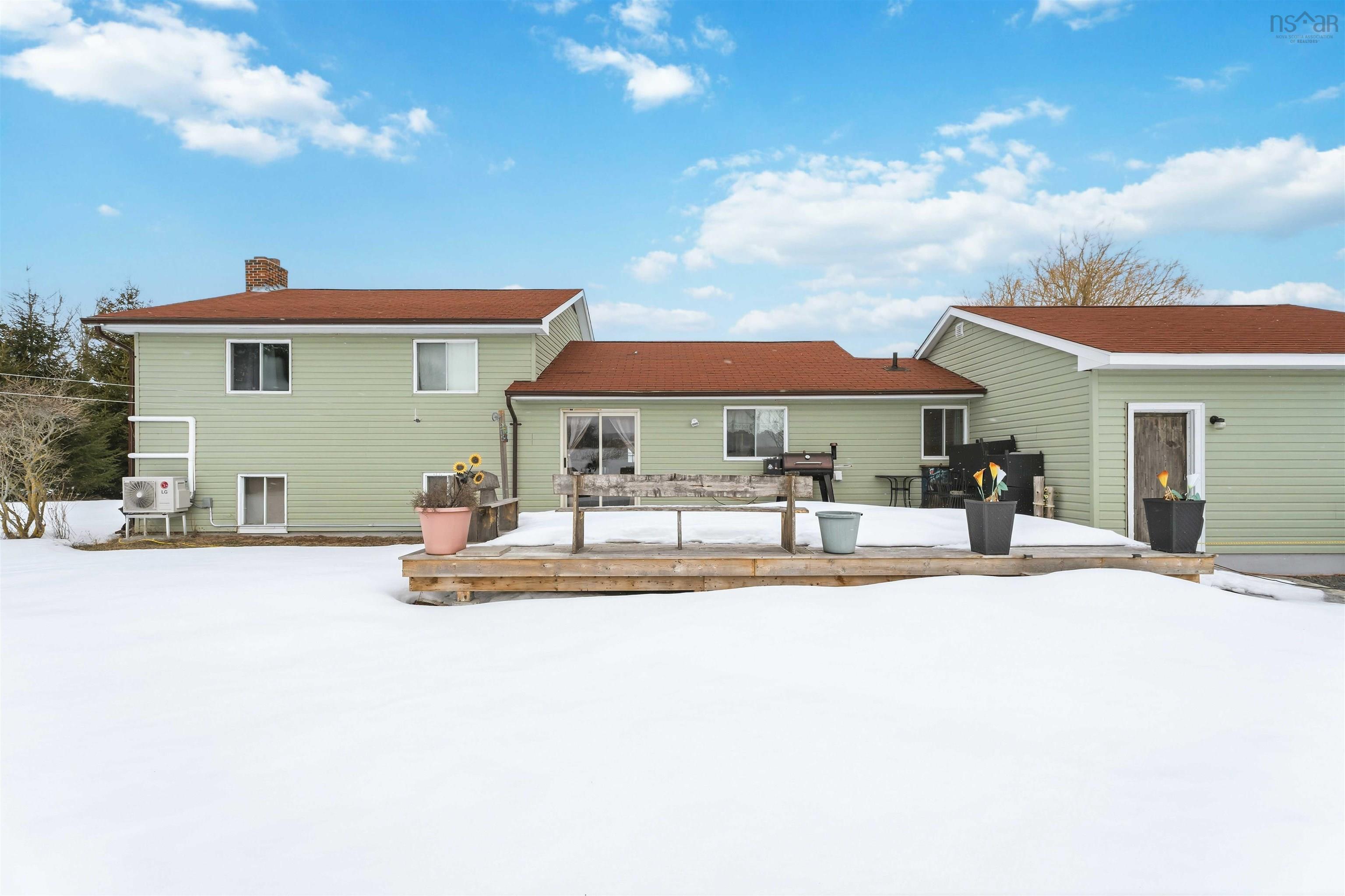 $529,900.00: 12220 Highway 1, Hortonville