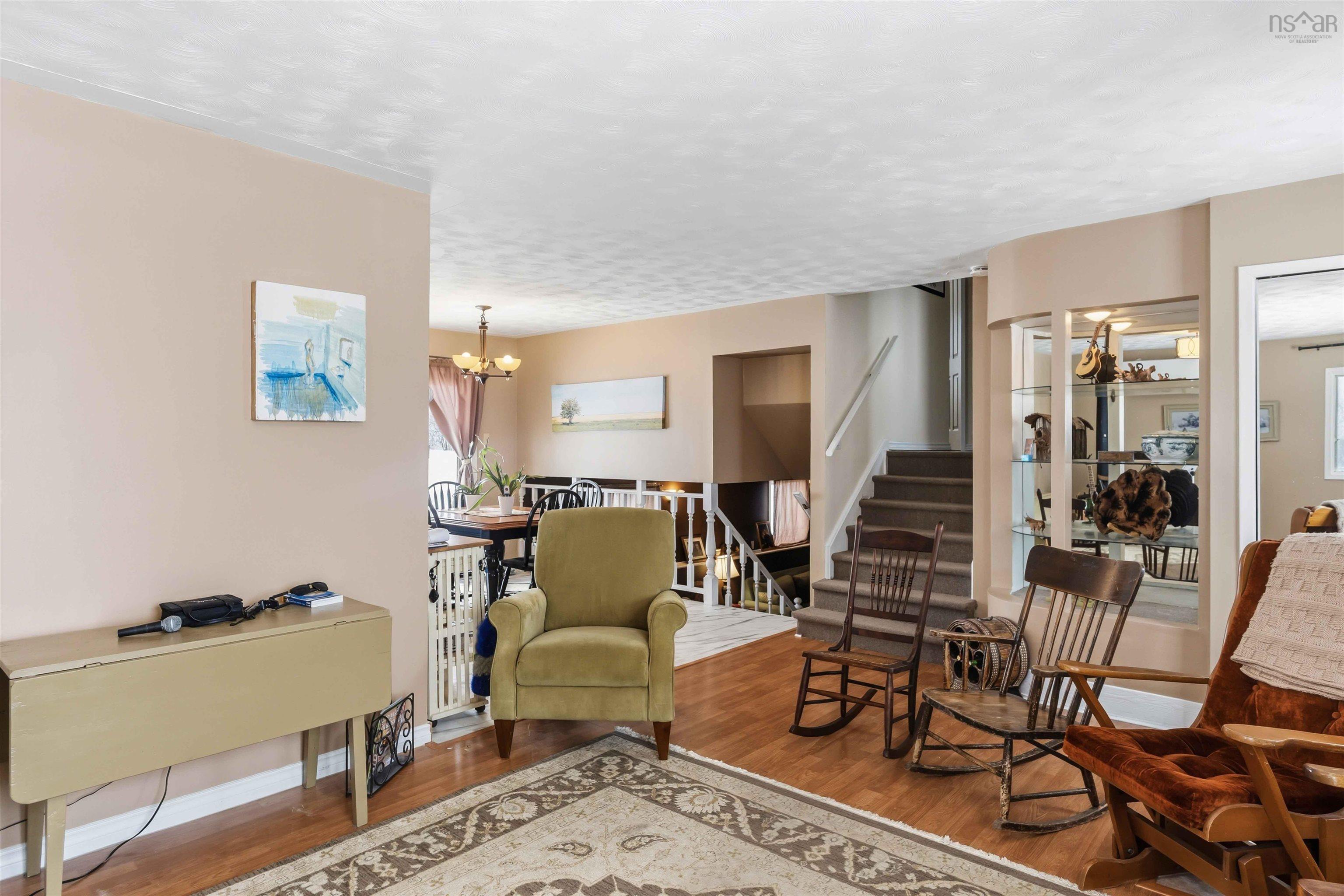 $529,900.00: 12220 Highway 1, Hortonville