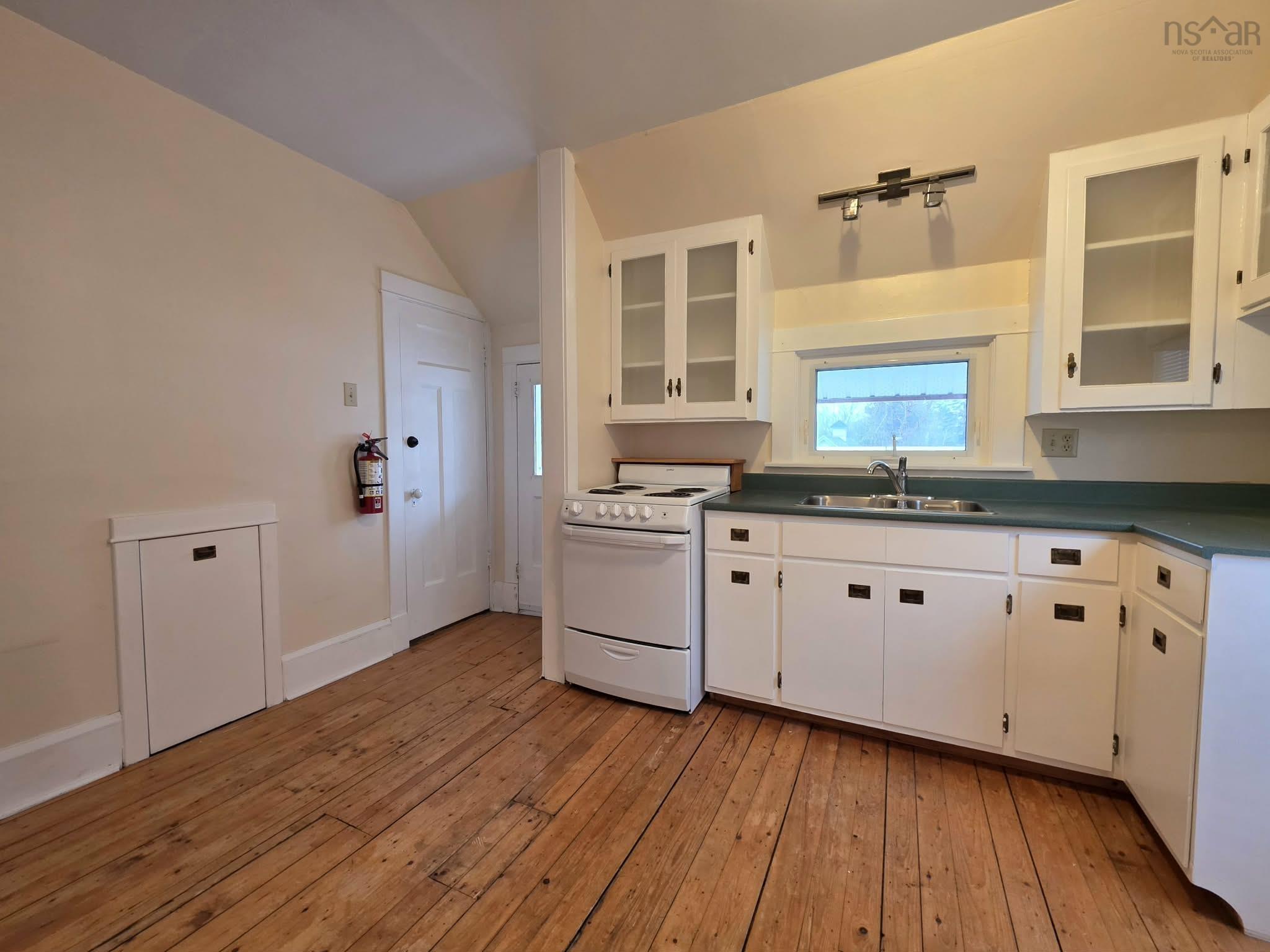 $519,900.00: 92 Willow Street, Truro