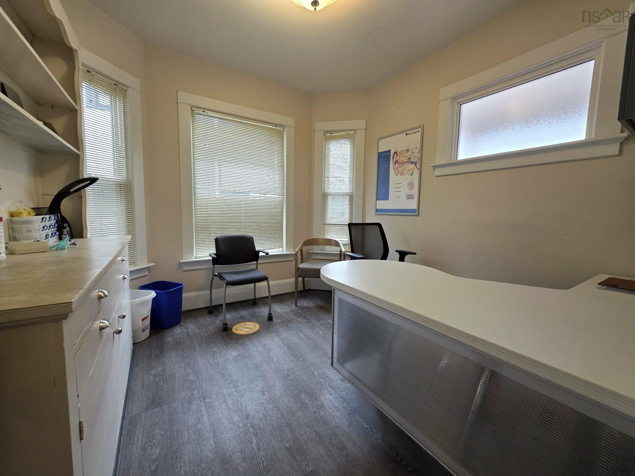 $519,900.00: 92 Willow Street, Truro, Truro