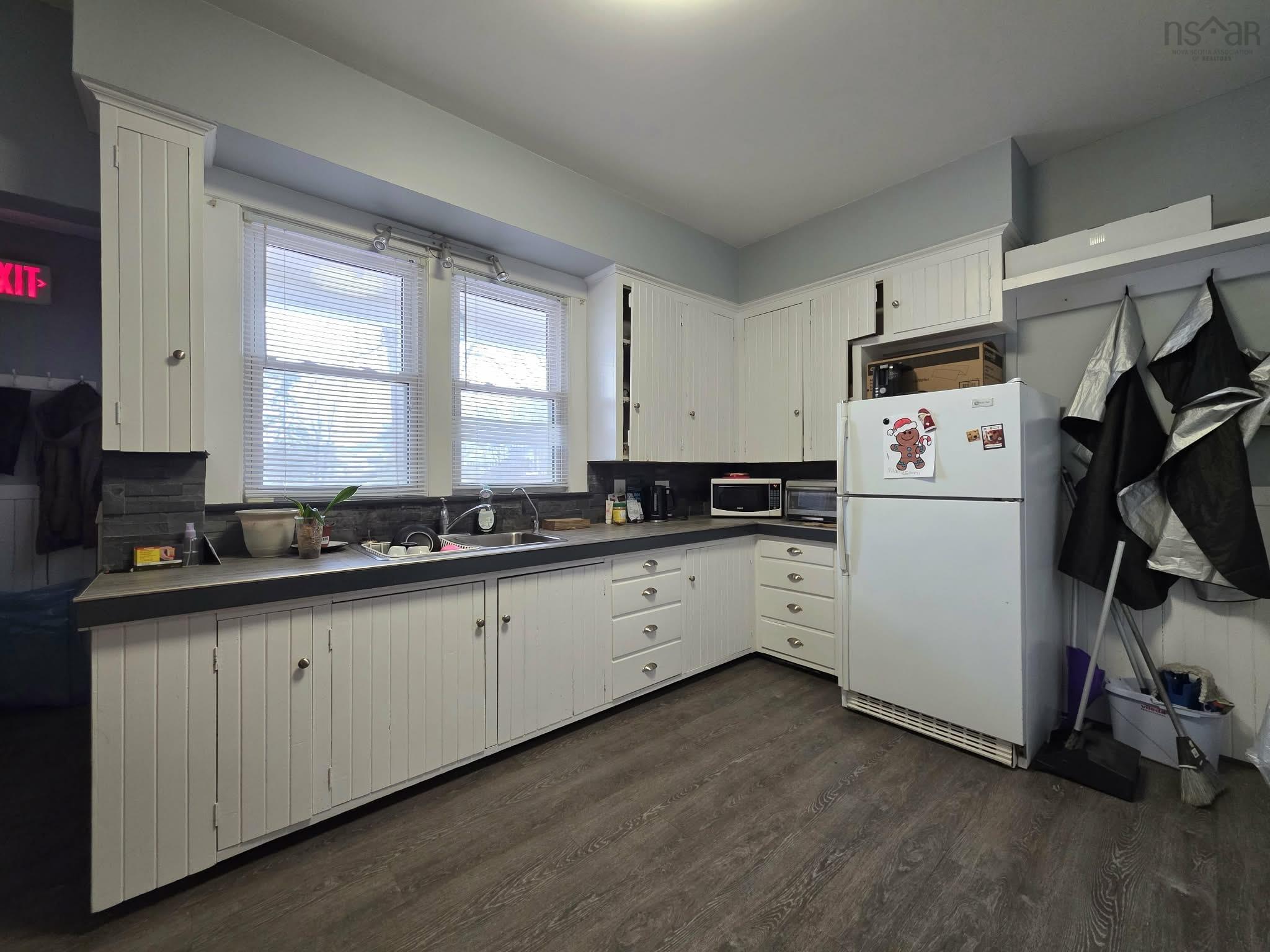 $519,900.00: 92 Willow Street, Truro, Truro