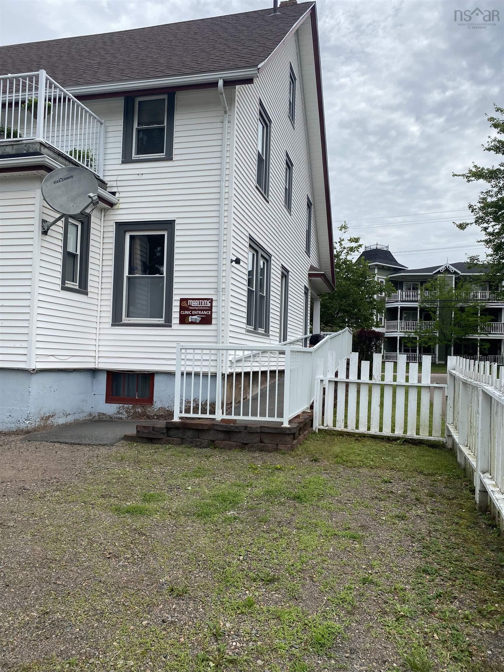 $519,900.00: 92 Willow Street, Truro, Truro