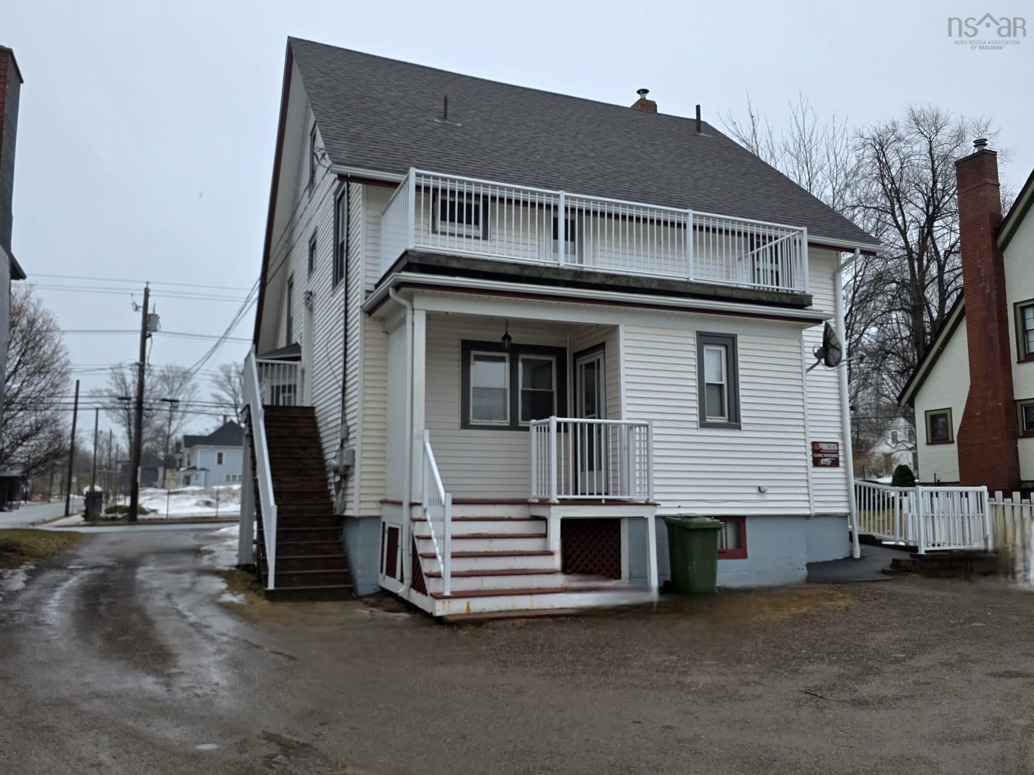 $519,900.00: 92 Willow Street, Truro, Truro