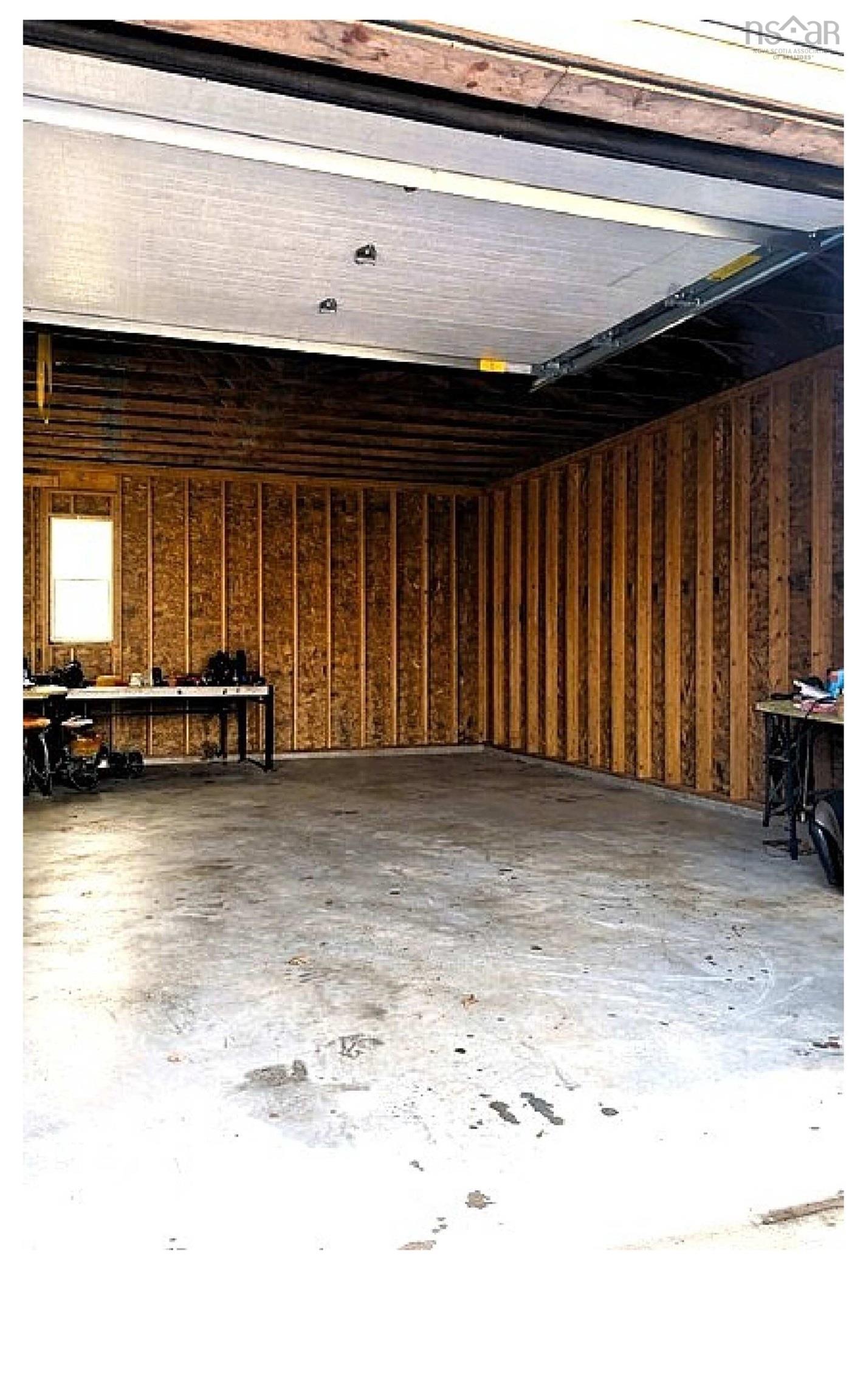 $139,900.00: 294 North End Road, Sutherland Lake