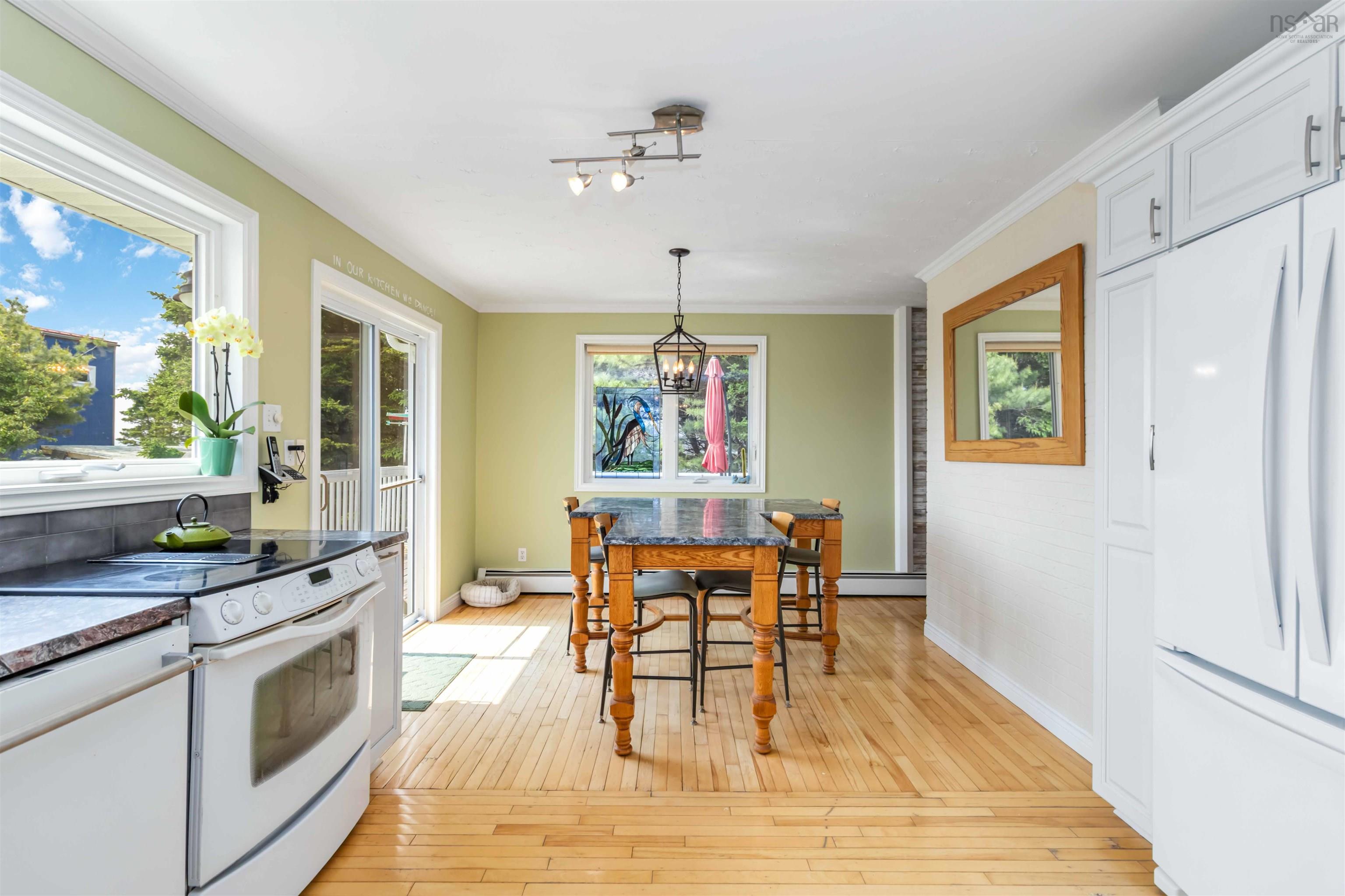 $824,900.00: 100 Meisners Point Road, Ingramport