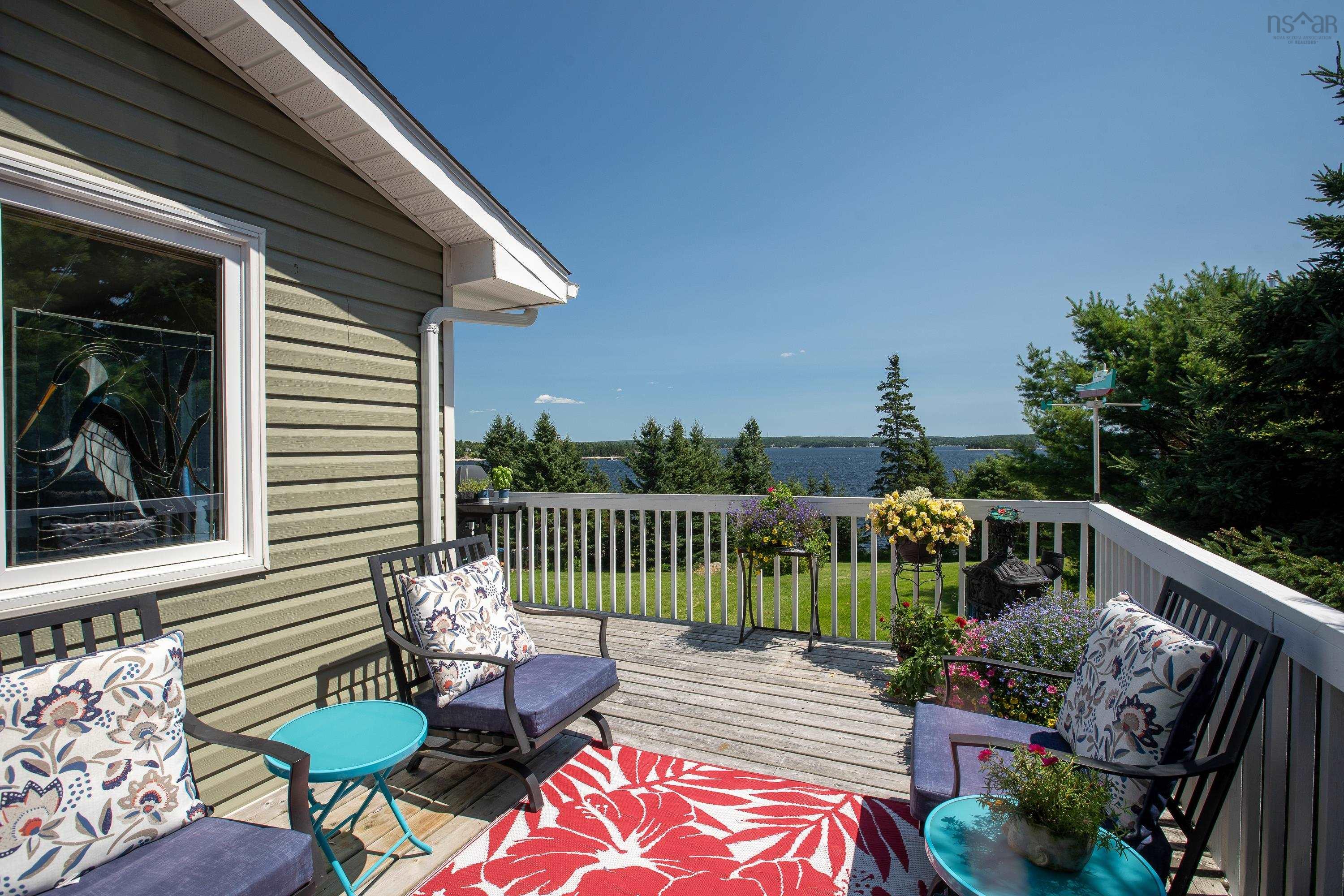 $824,900.00: 100 Meisners Point Road, Ingramport