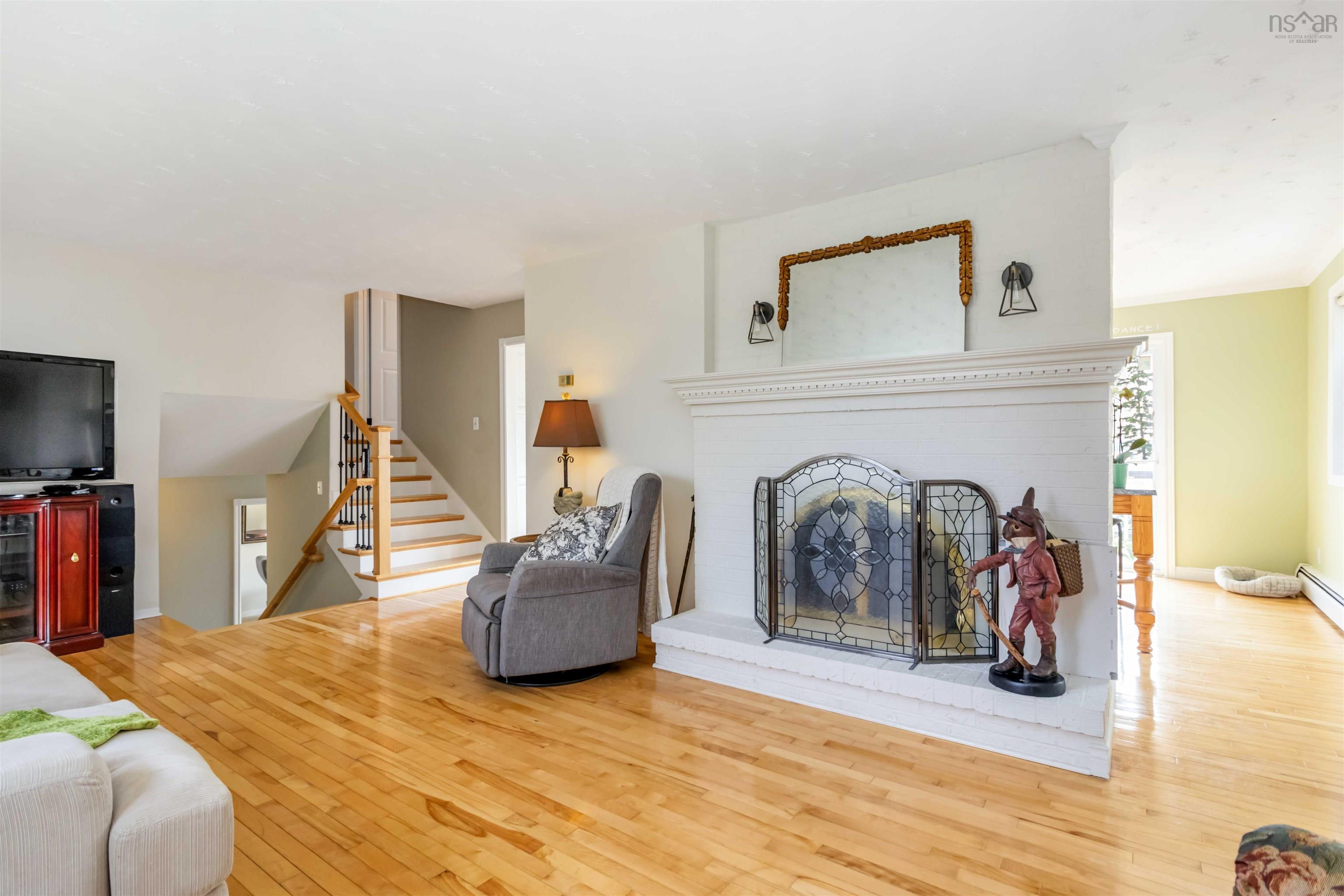 $824,900.00: 100 Meisners Point Road, Ingramport