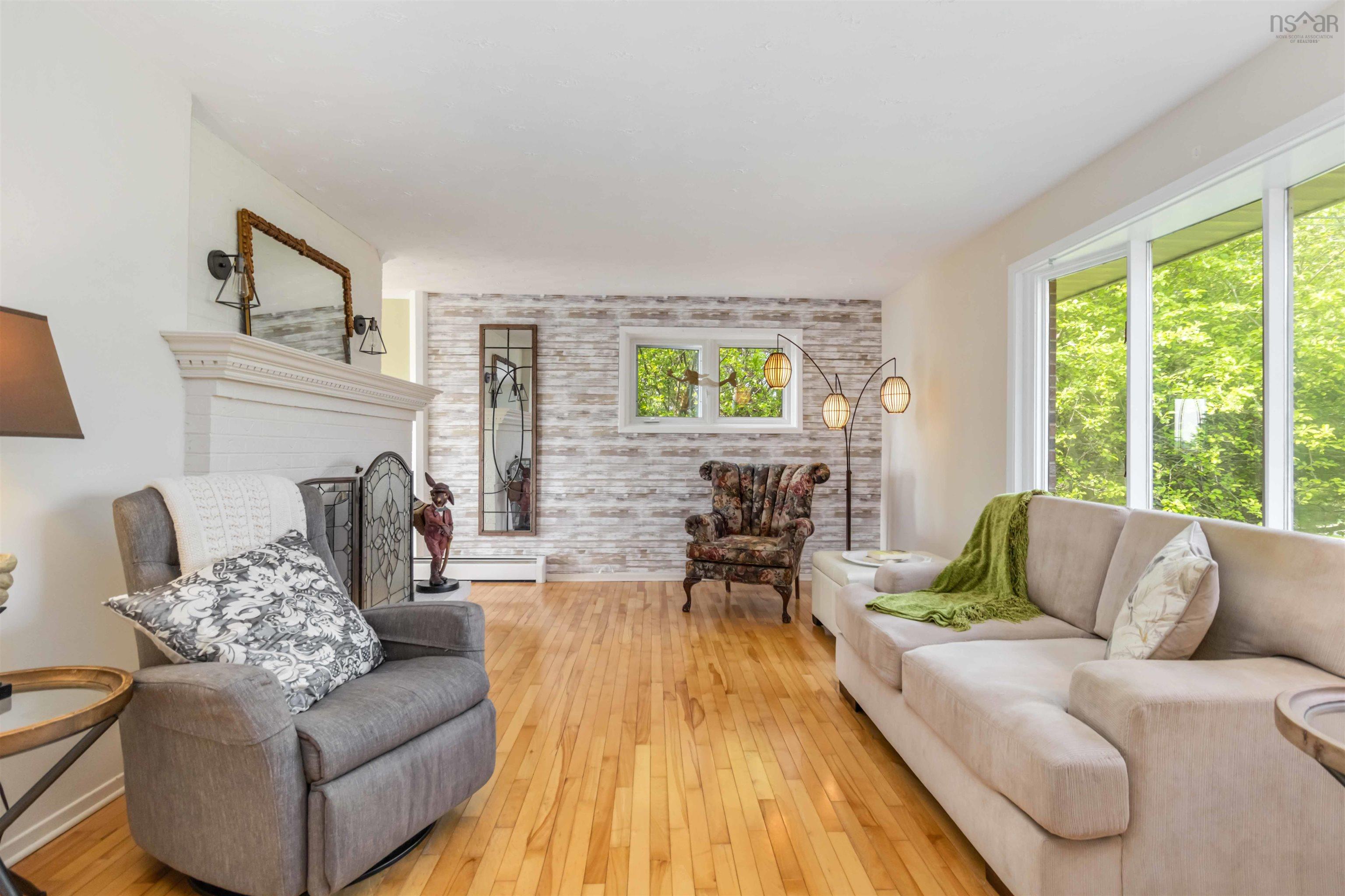 $824,900.00: 100 Meisners Point Road, Ingramport