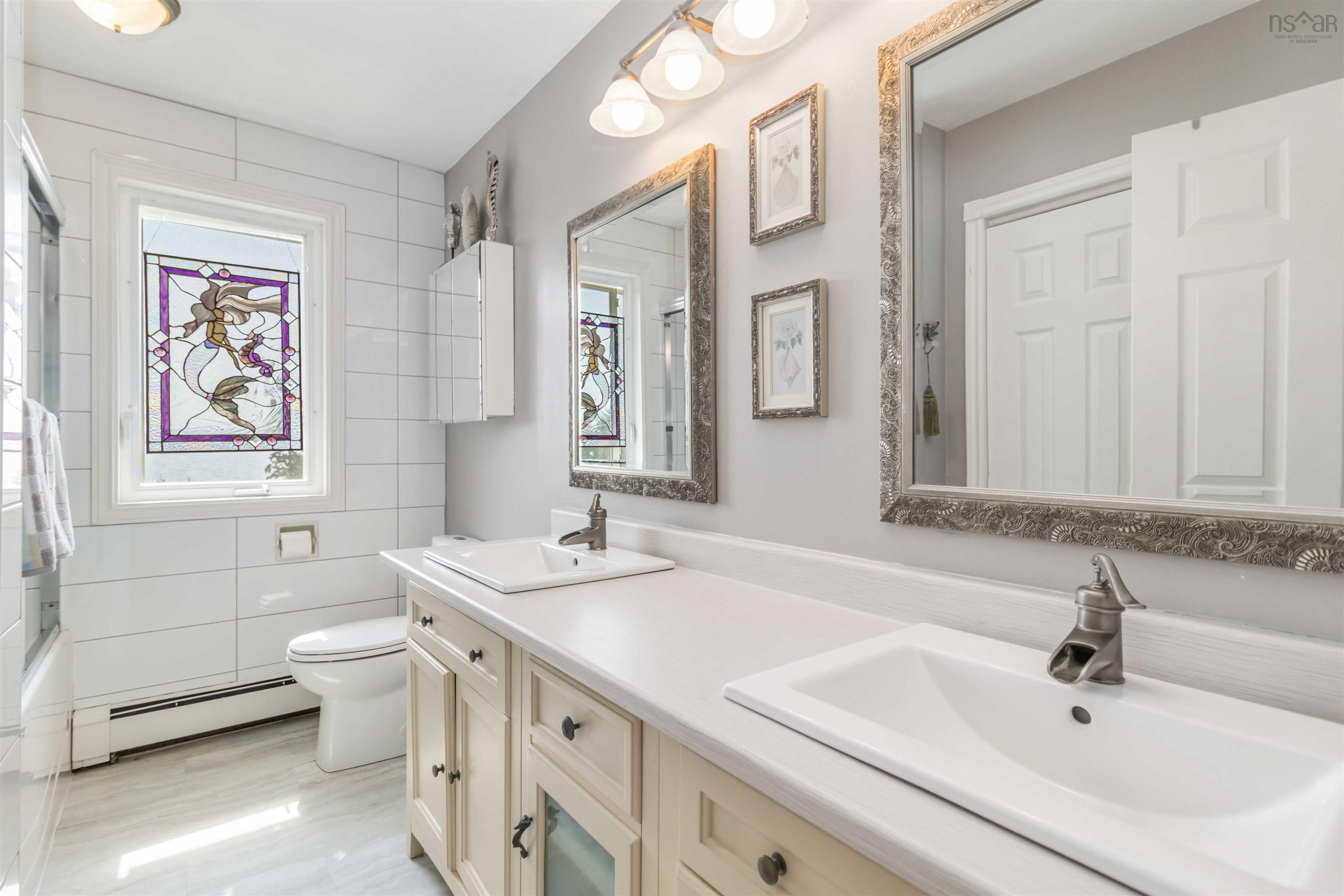 $824,900.00: 100 Meisners Point Road, Ingramport