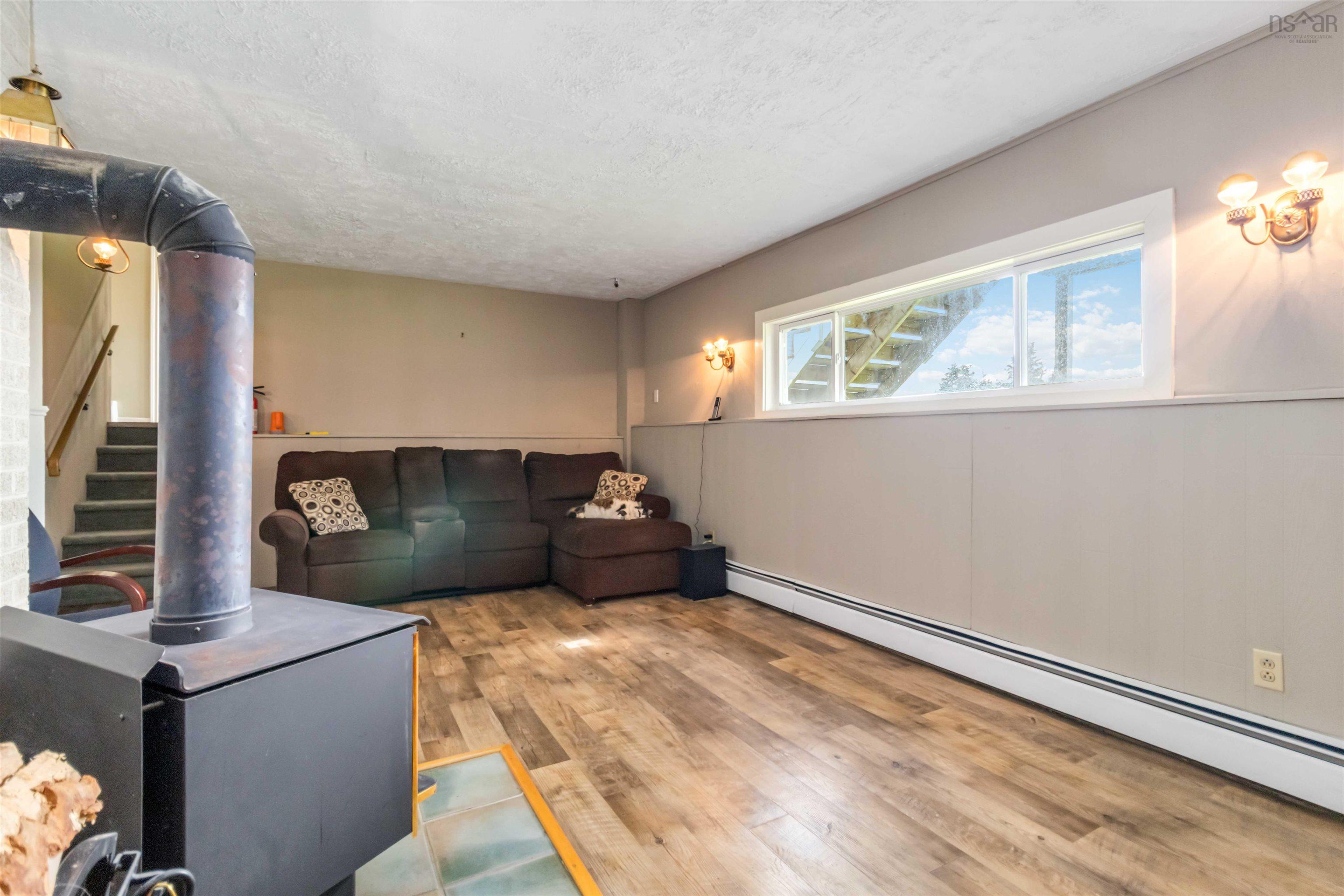 $824,900.00: 100 Meisners Point Road, Ingramport