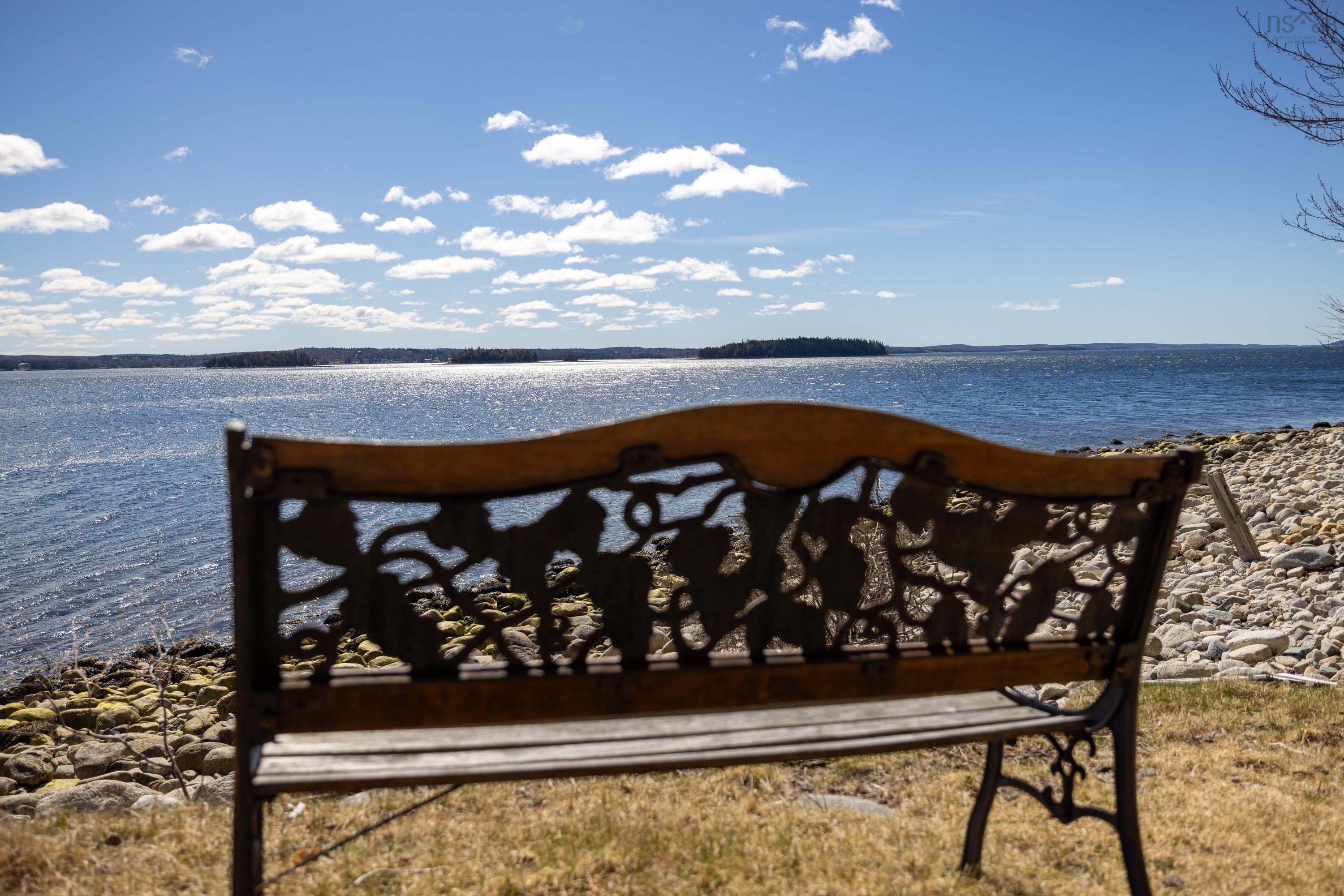 $824,900.00: 100 Meisners Point Road, Ingramport