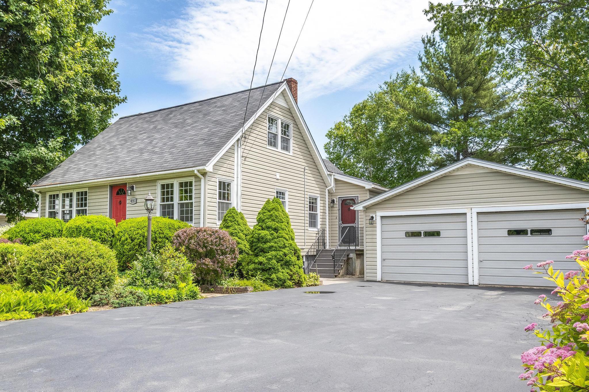 $364,900.00: 480 Main Street, Middleton