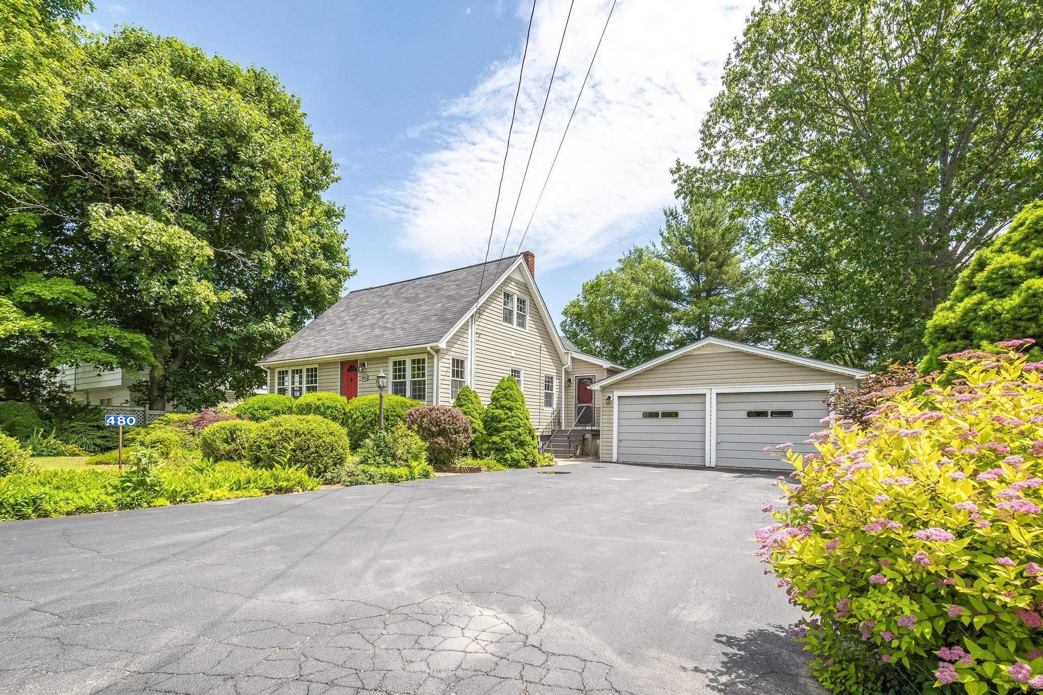 $364,900.00: 480 Main Street, Middleton