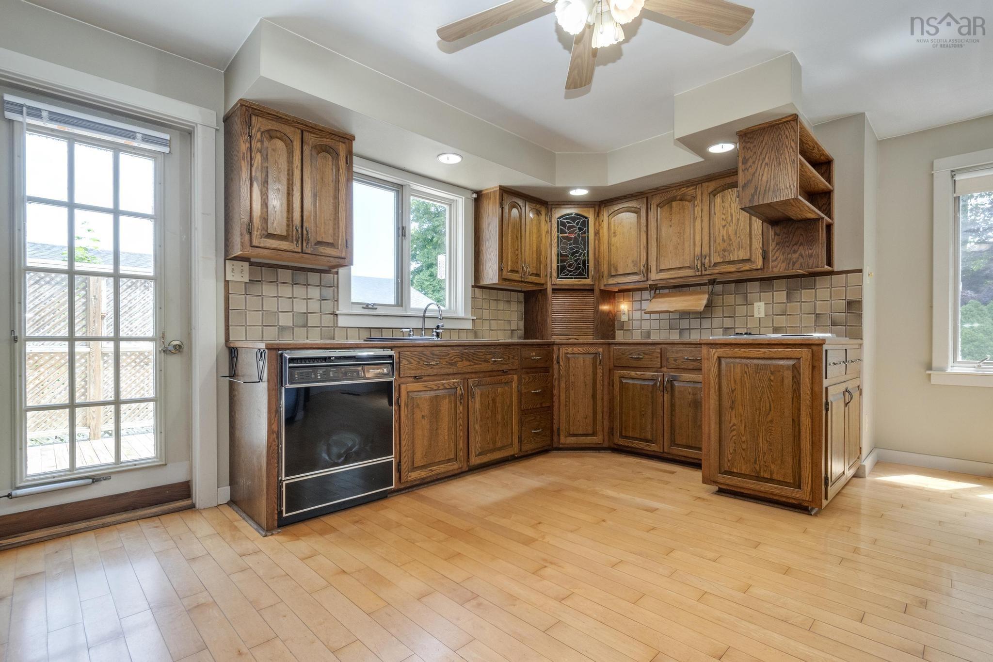 $364,900.00: 480 Main Street, Middleton