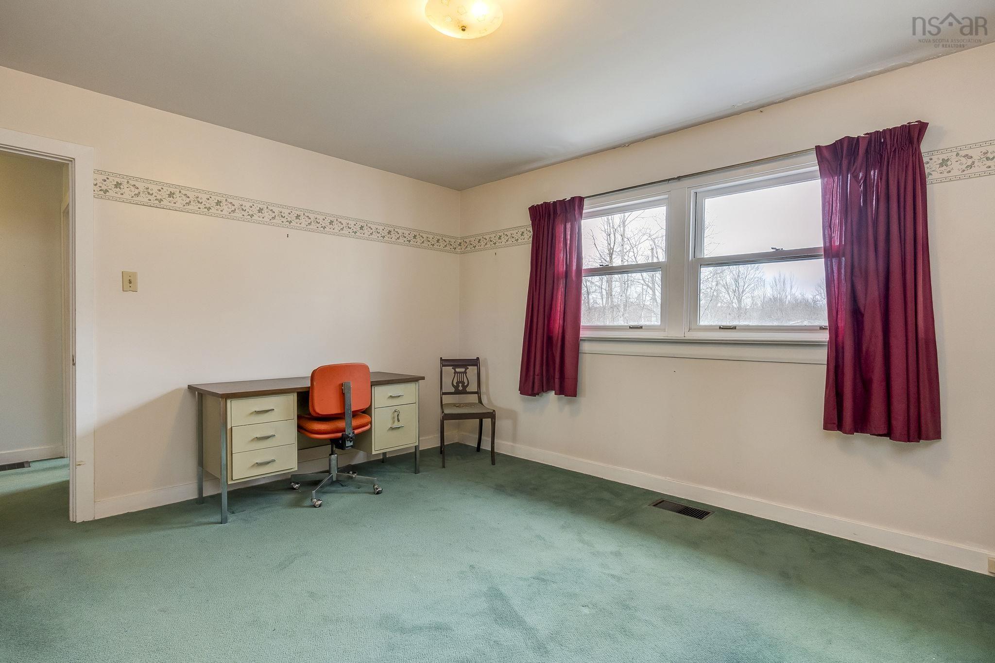 $295,000.00: 139 Main Street, Middleton