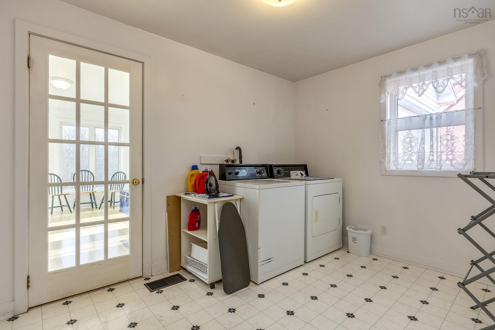 $295,000.00: 139 Main Street, Middleton