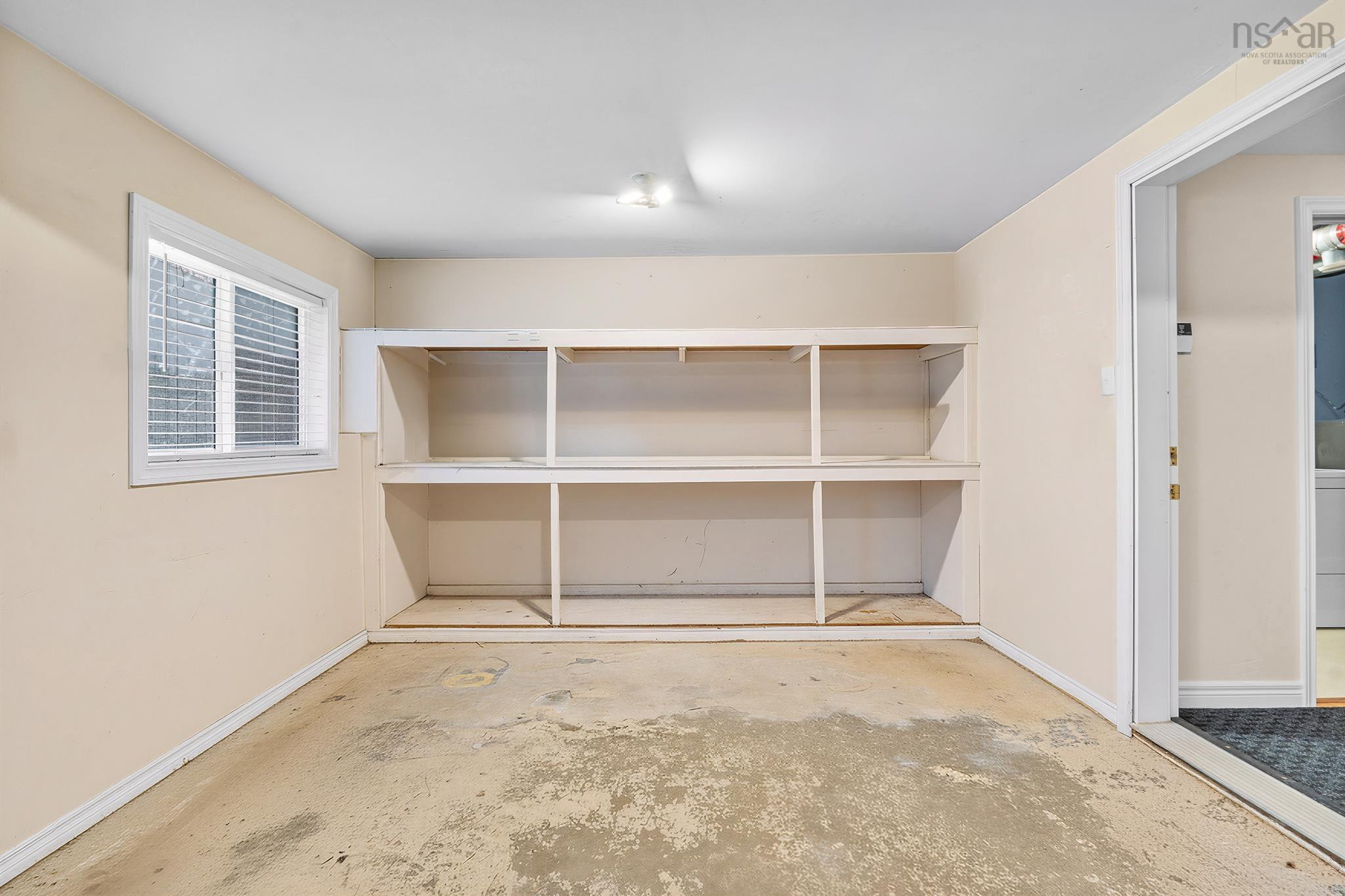 $524,900.00: 37 Hillcrest Avenue, Lower Sackville