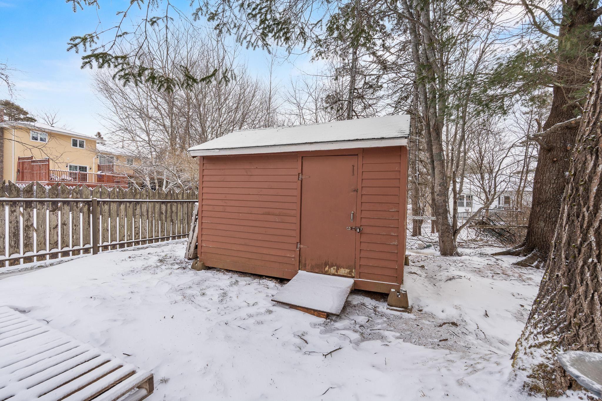 $524,900.00: 37 Hillcrest Avenue, Lower Sackville