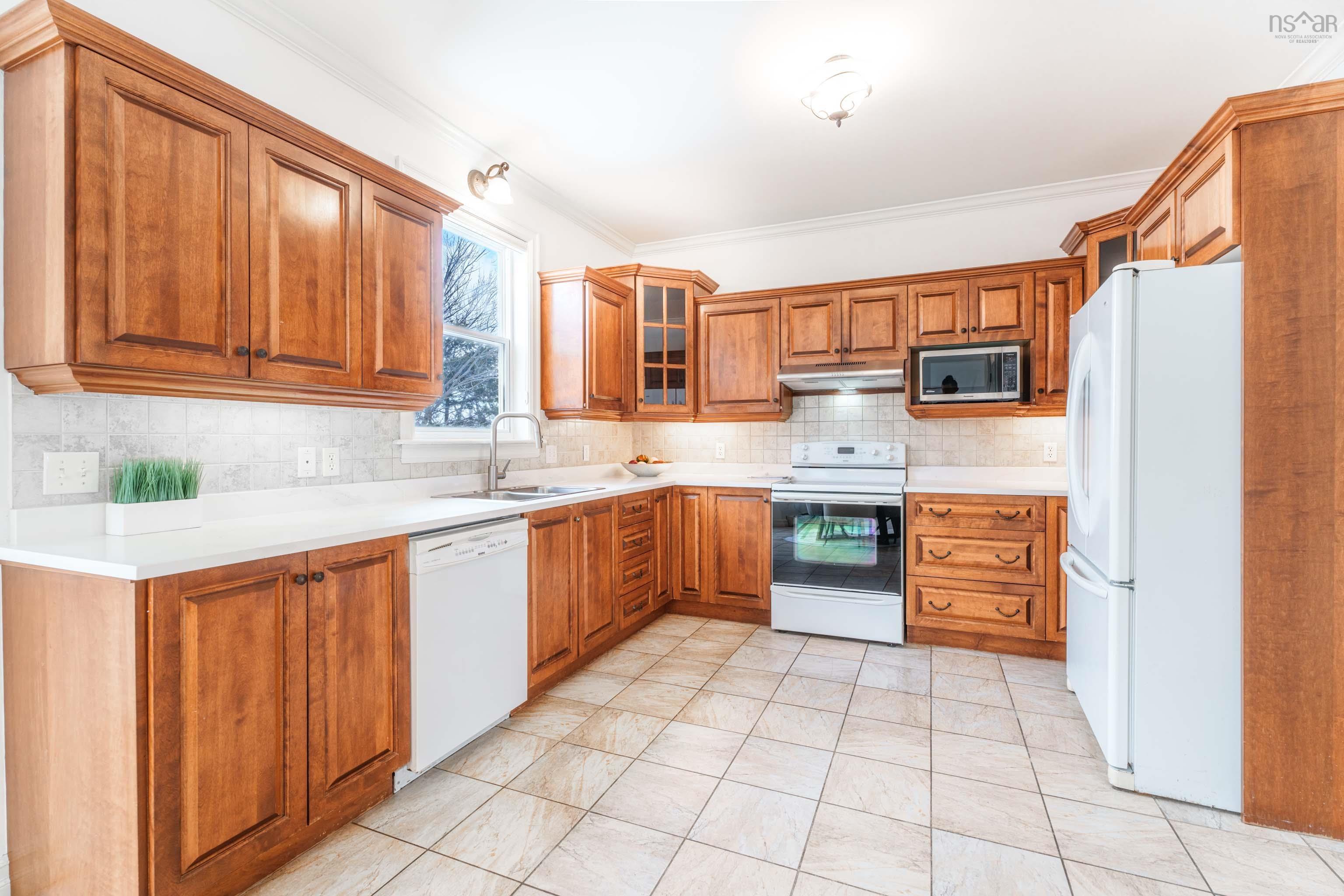 $889,900.00: 15 Kingsbury Way, Bedford