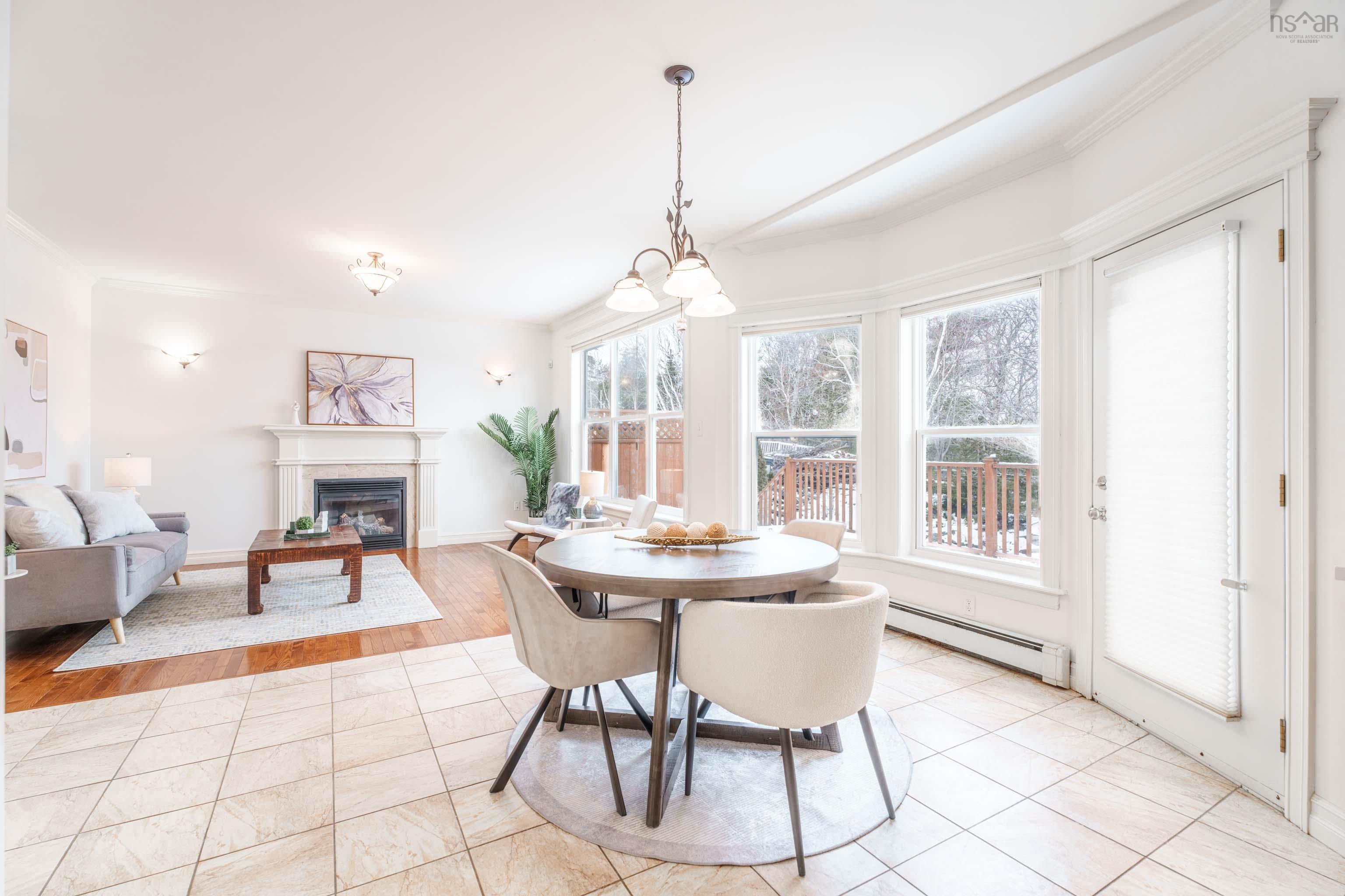 $889,900.00: 15 Kingsbury Way, Bedford