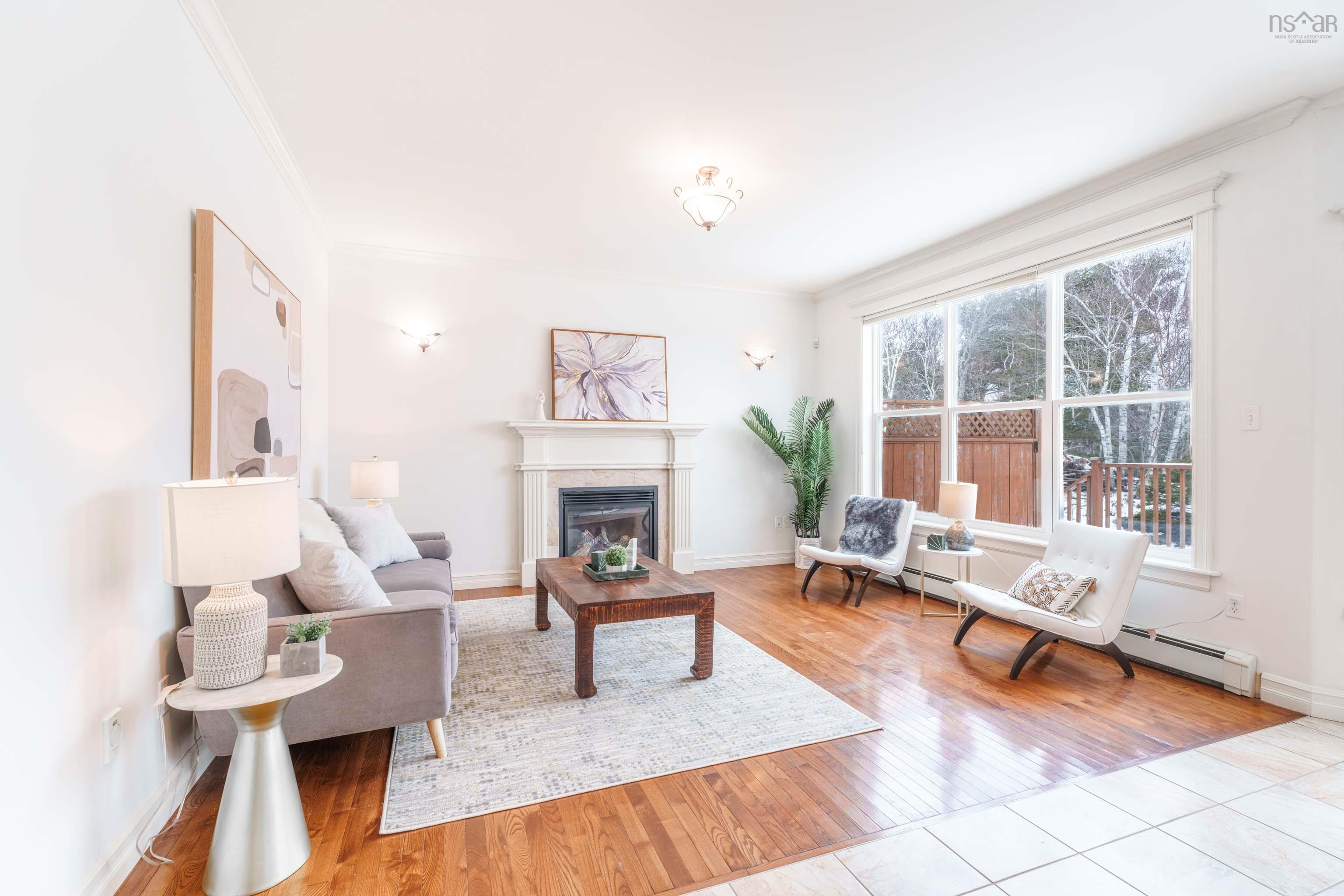 $889,900.00: 15 Kingsbury Way, Bedford