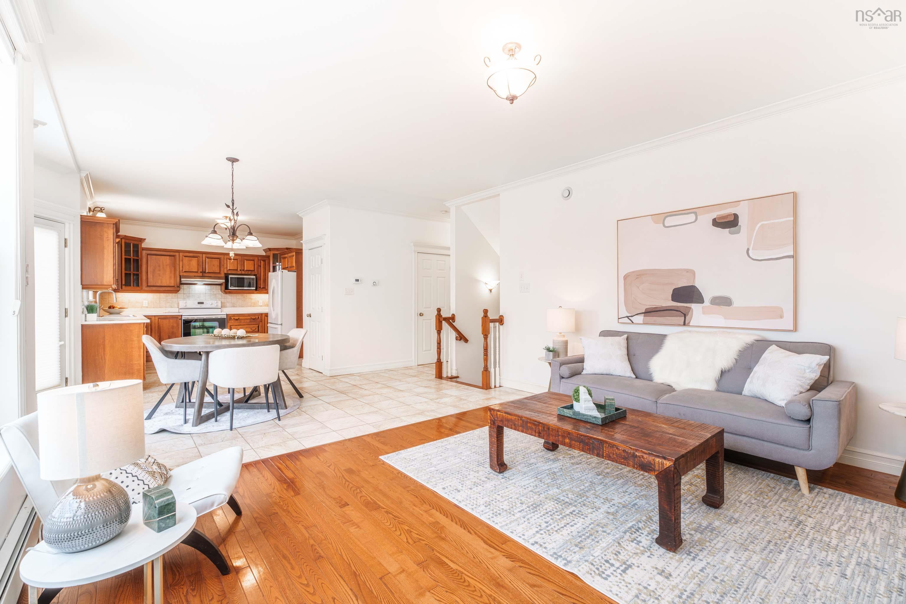 $889,900.00: 15 Kingsbury Way, Bedford