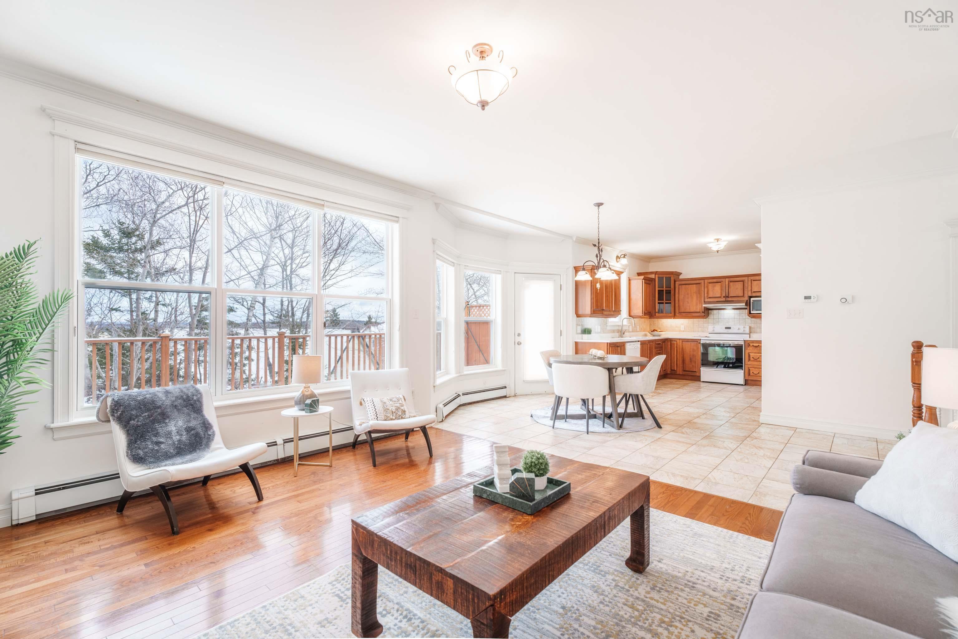 $889,900.00: 15 Kingsbury Way, Bedford