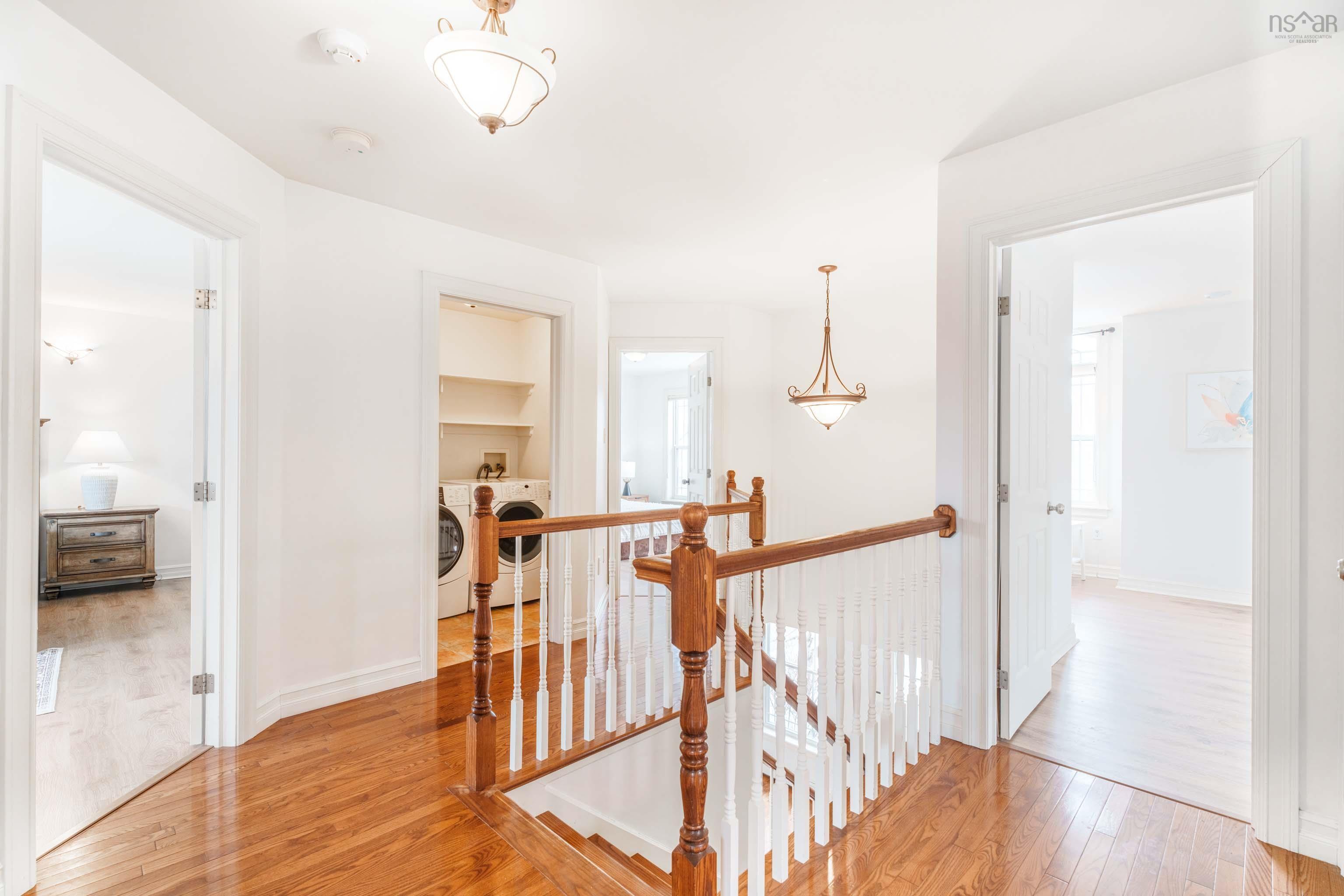 $889,900.00: 15 Kingsbury Way, Bedford