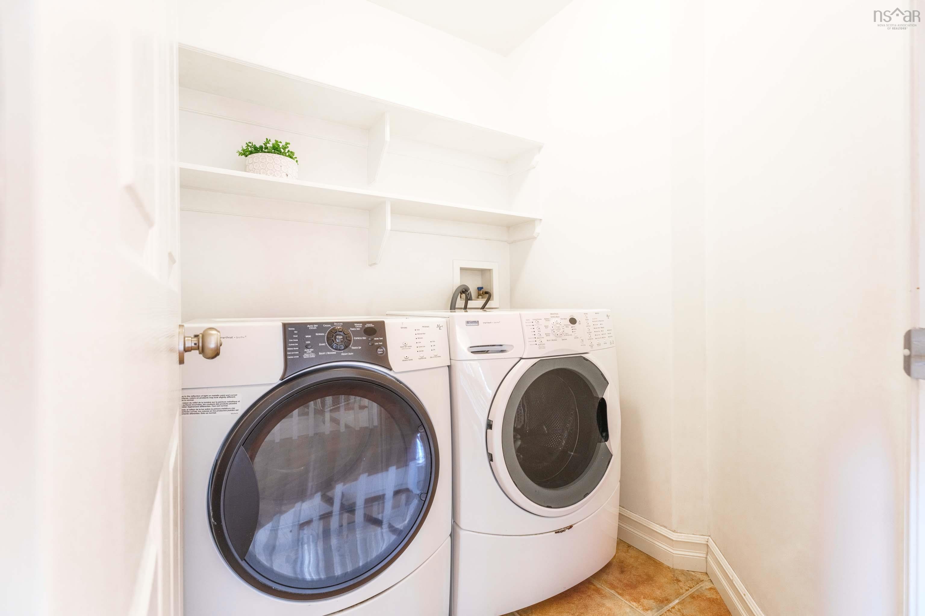 $889,900.00: 15 Kingsbury Way, Bedford