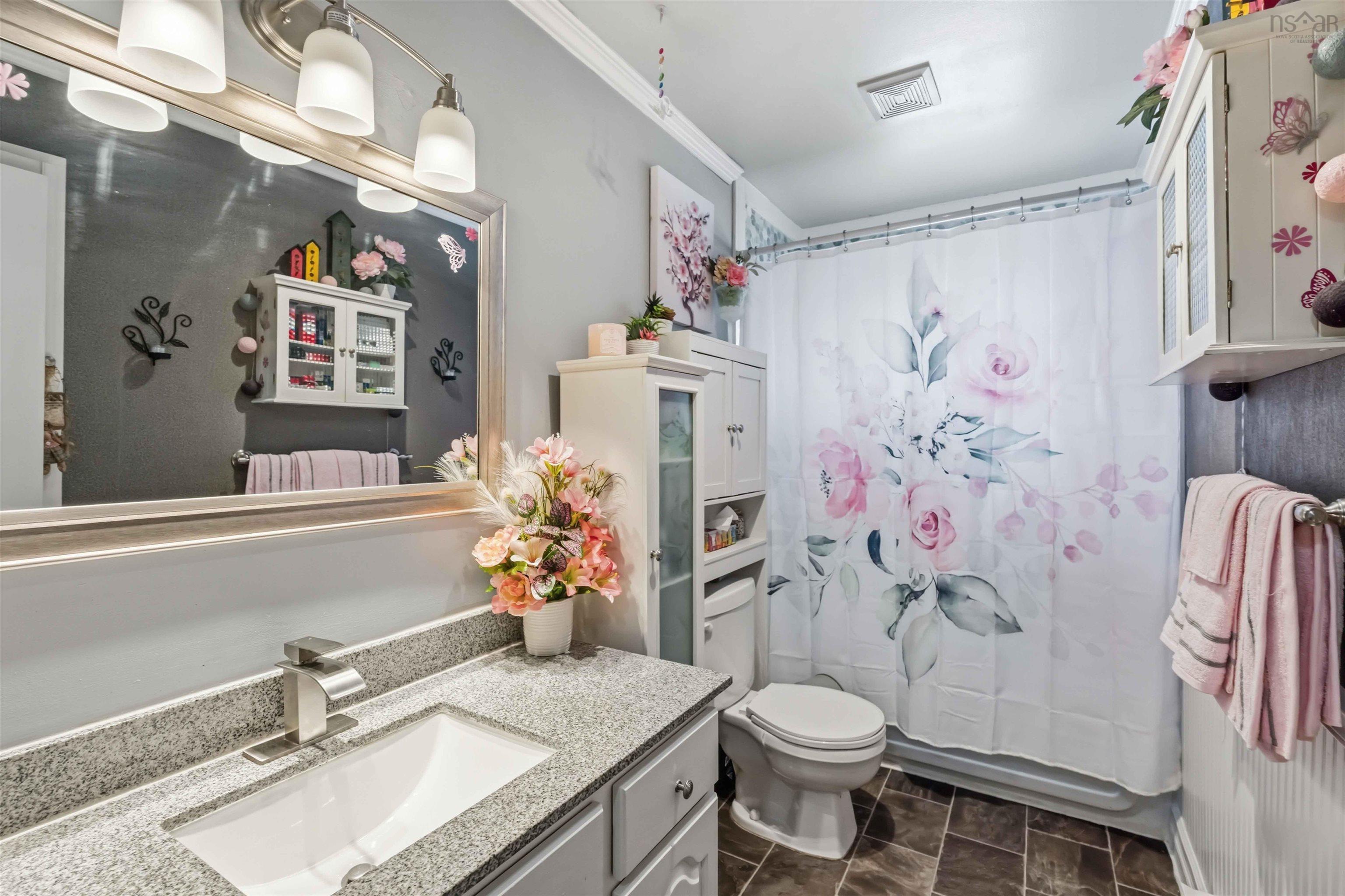 $779,900.00: 251 Ben Jackson Road, Hants Border