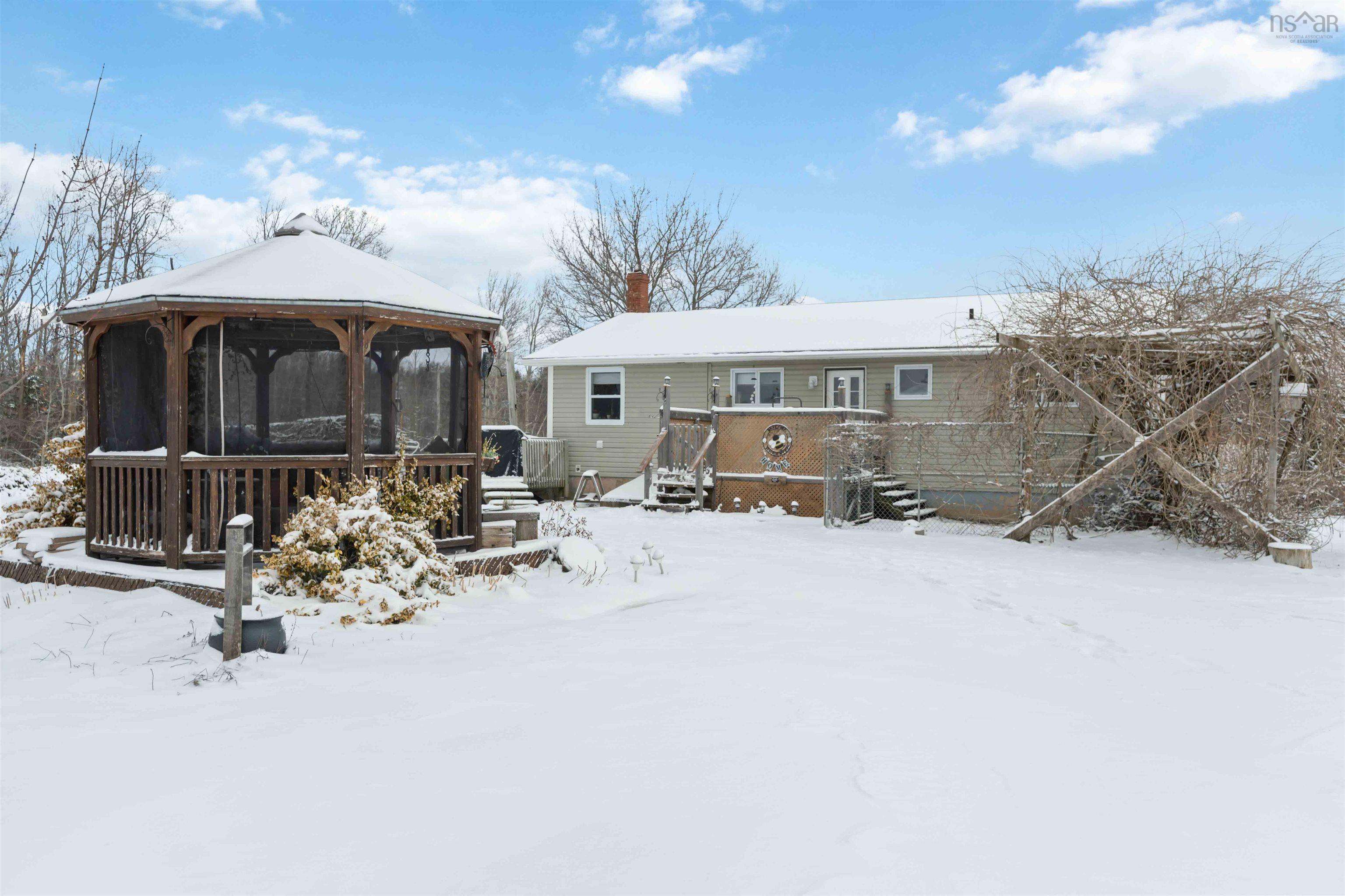 $779,900.00: 251 Ben Jackson Road, Hants Border