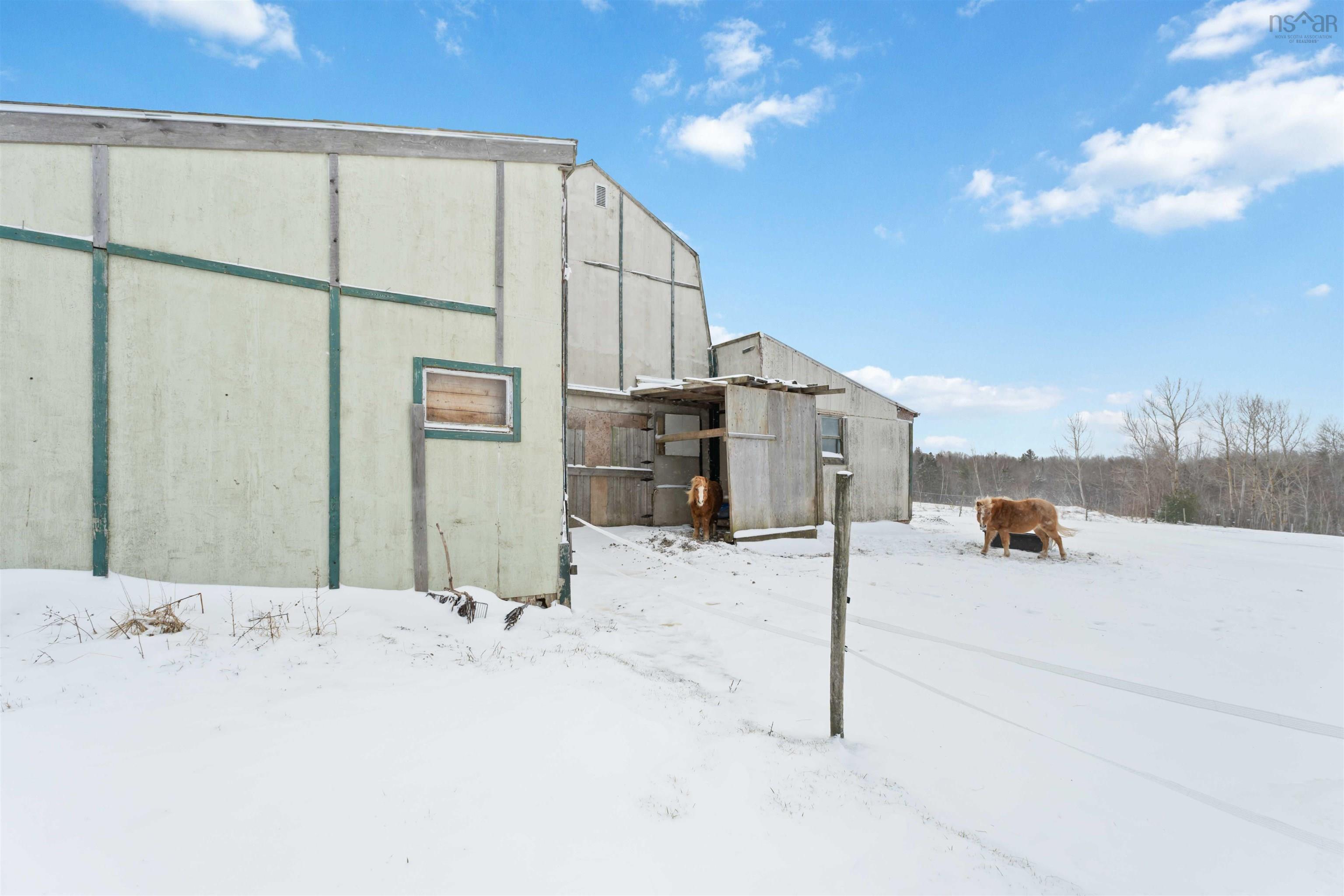 $779,900.00: 251 Ben Jackson Road, Hants Border