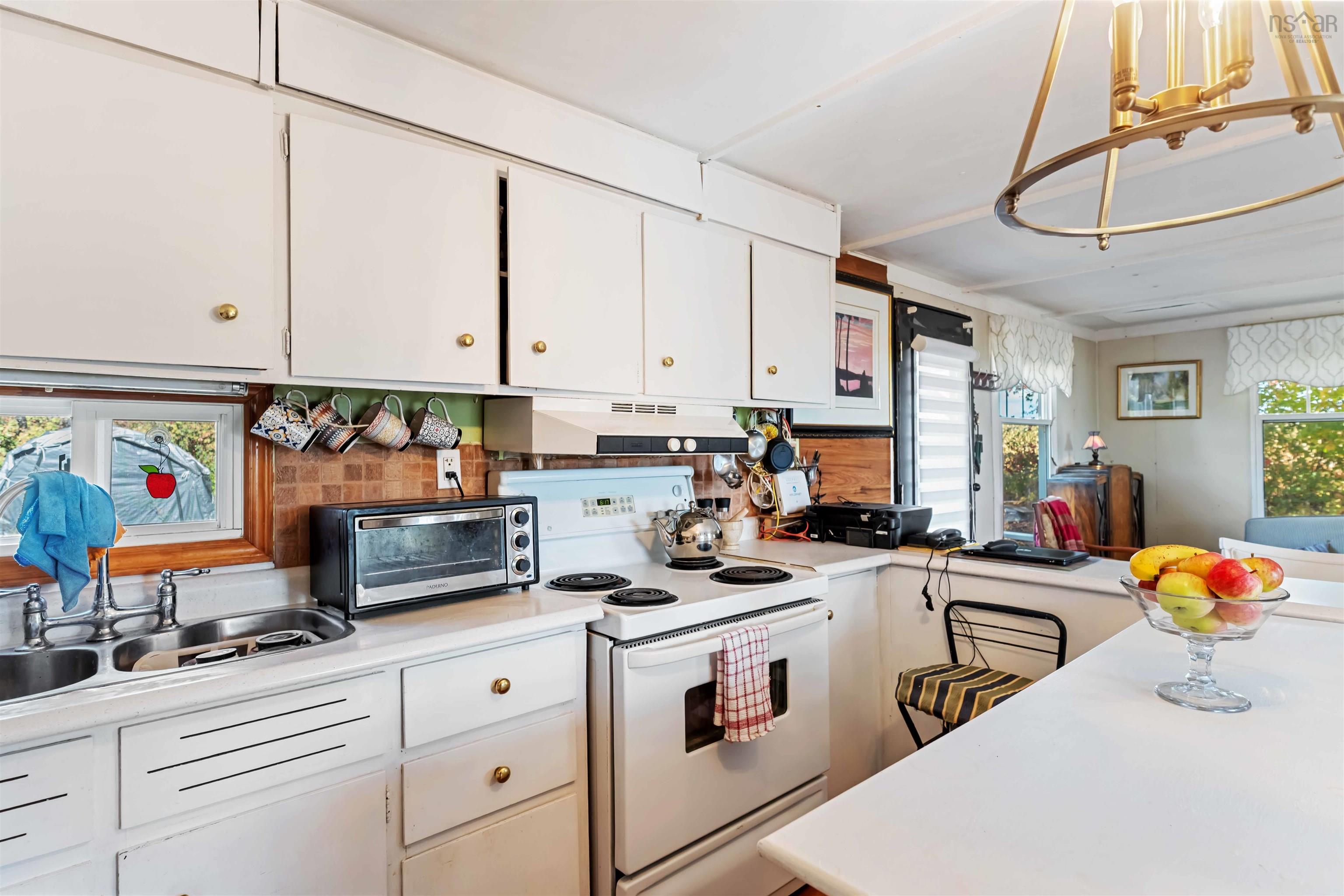 $187,000.00: 3199 Brooklyn Street, Weston