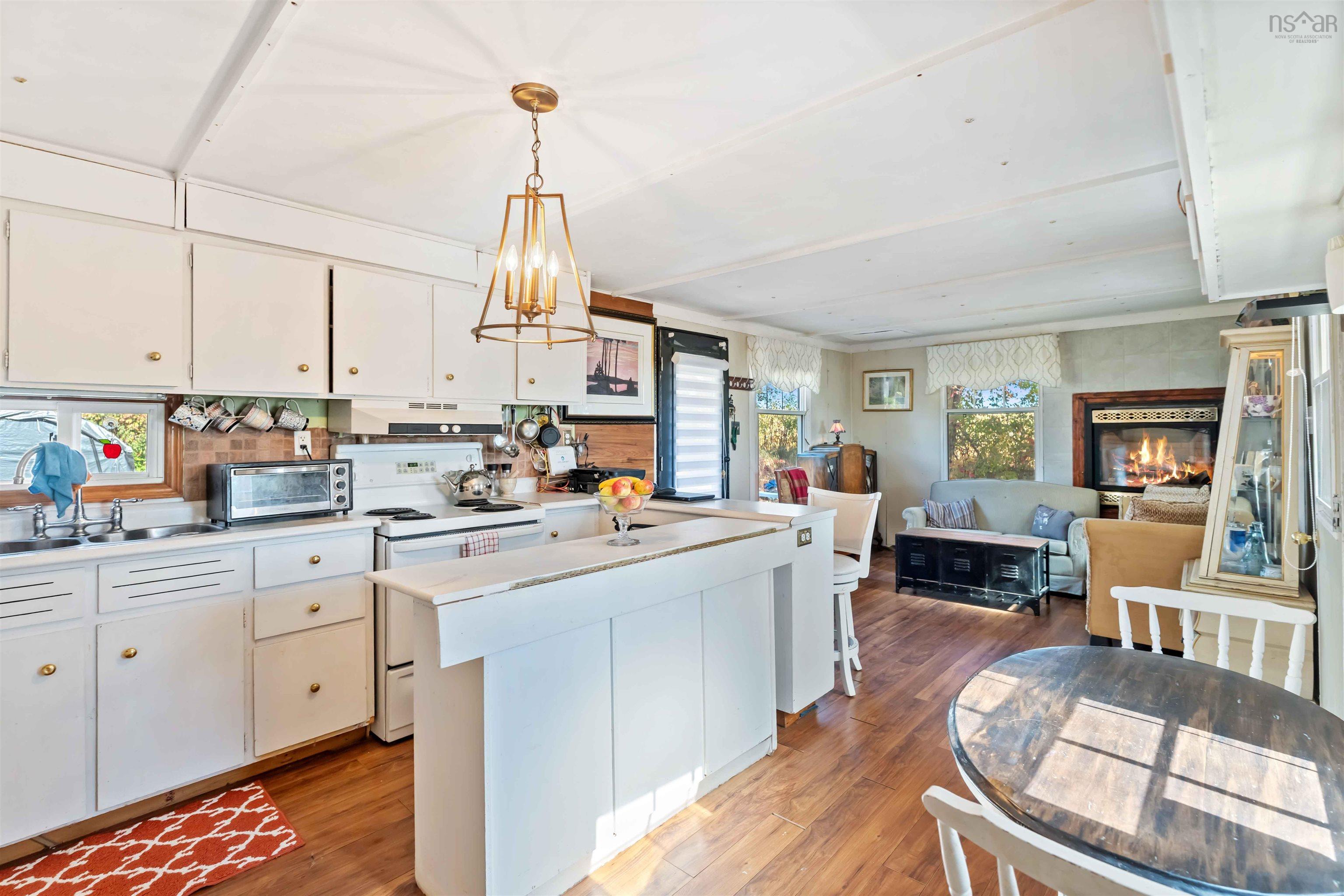 $187,000.00: 3199 Brooklyn Street, Weston