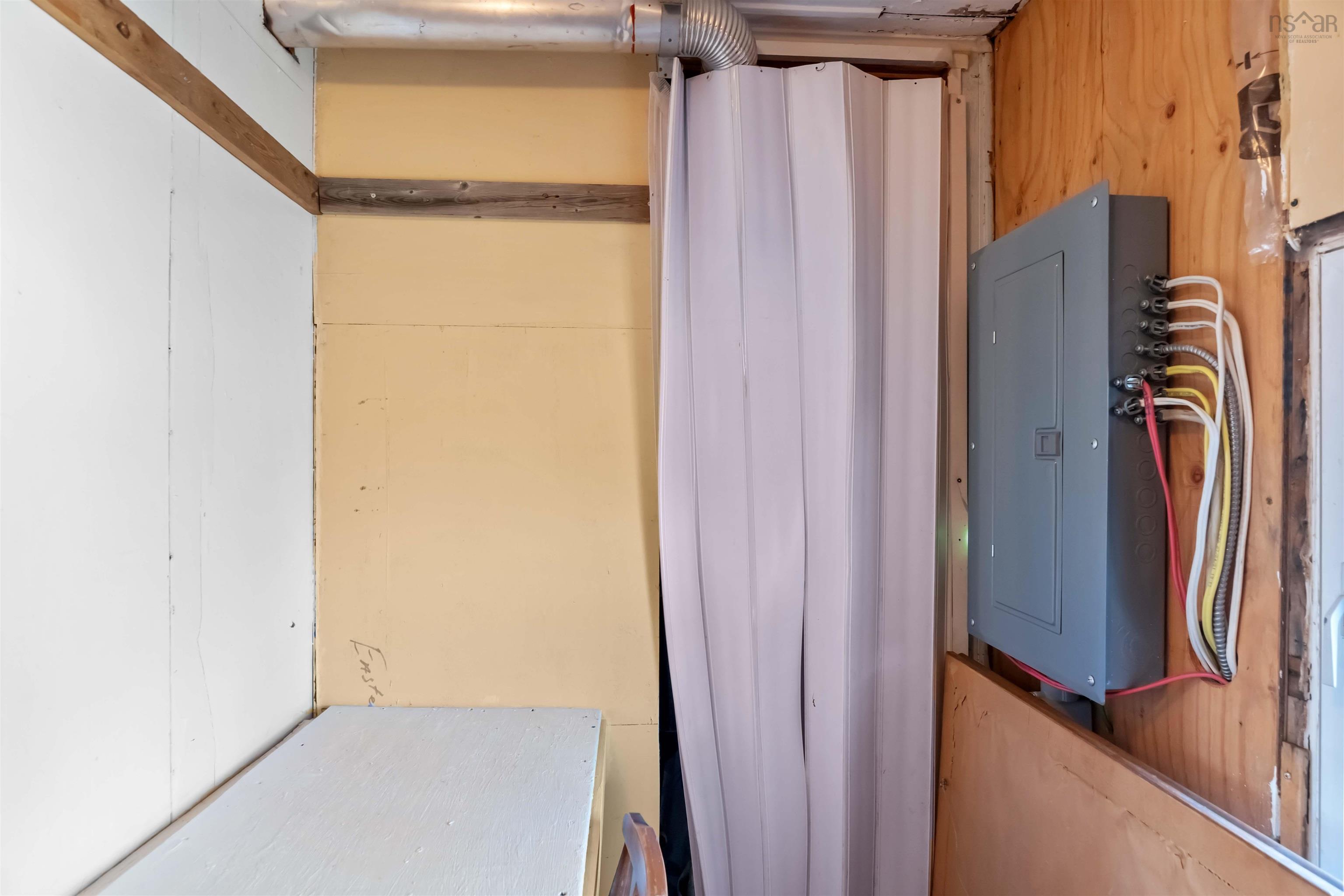 $187,000.00: 3199 Brooklyn Street, Weston