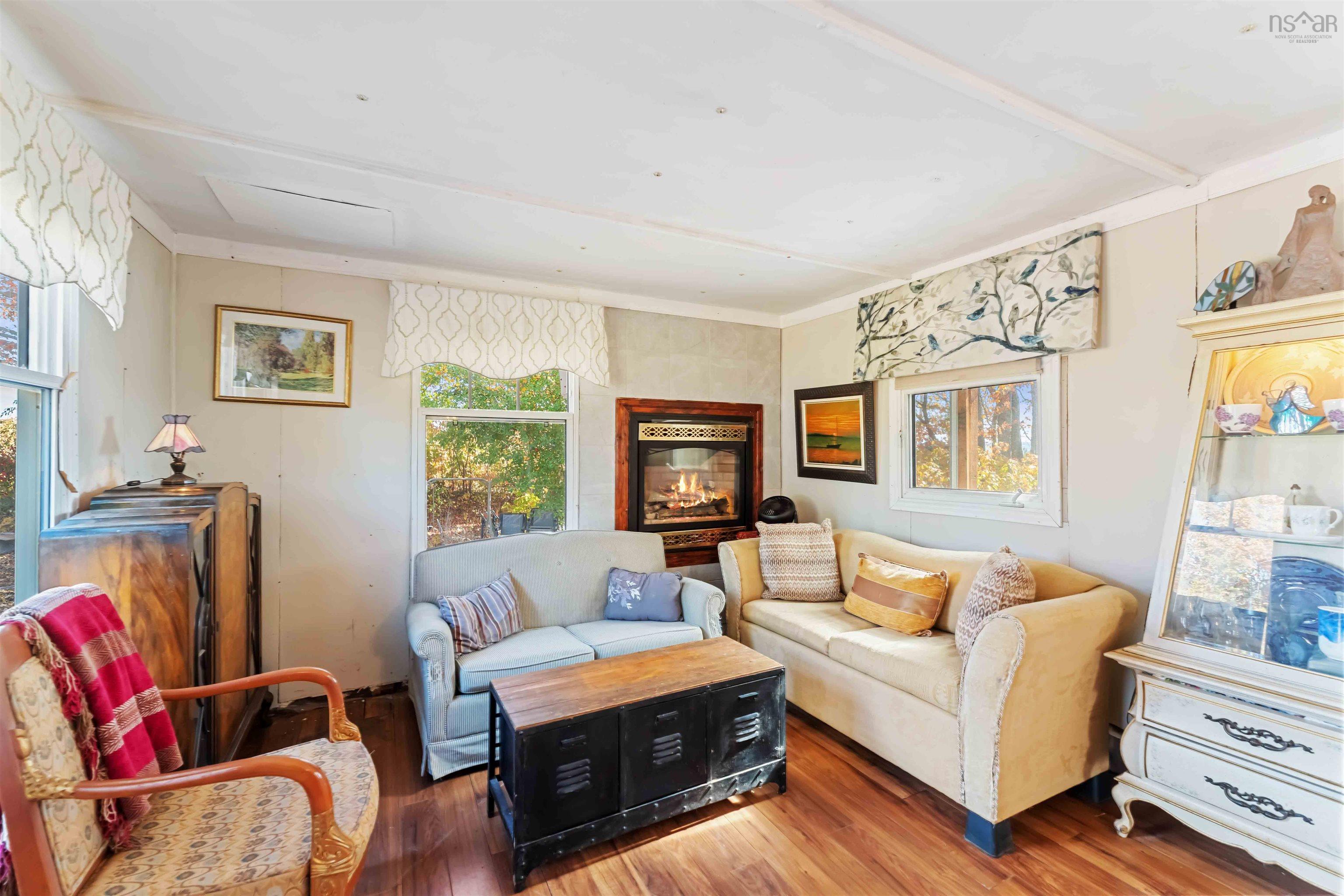 $187,000.00: 3199 Brooklyn Street, Weston