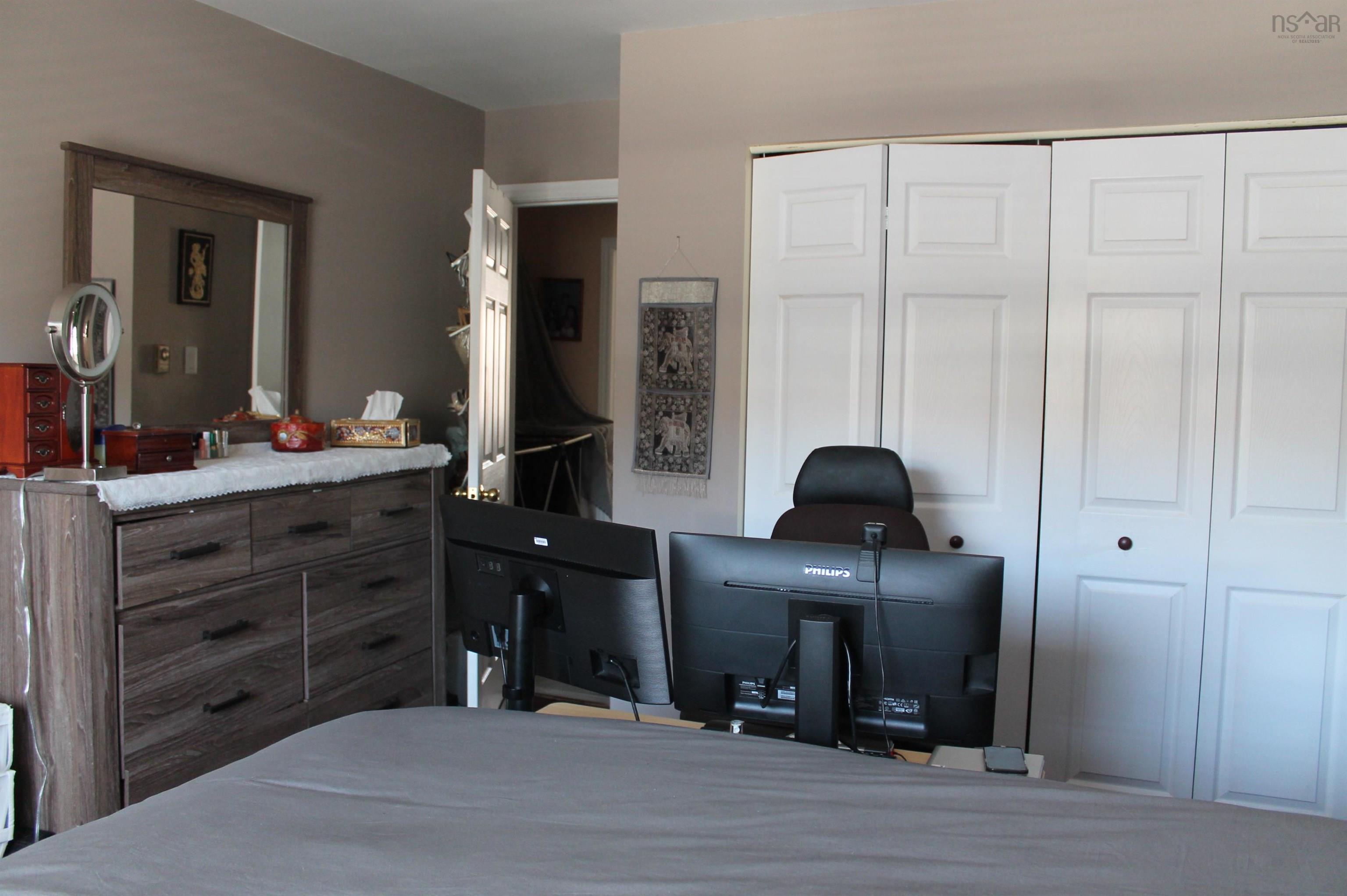 $599,000.00: 87 Lincoln Cross, Halifax