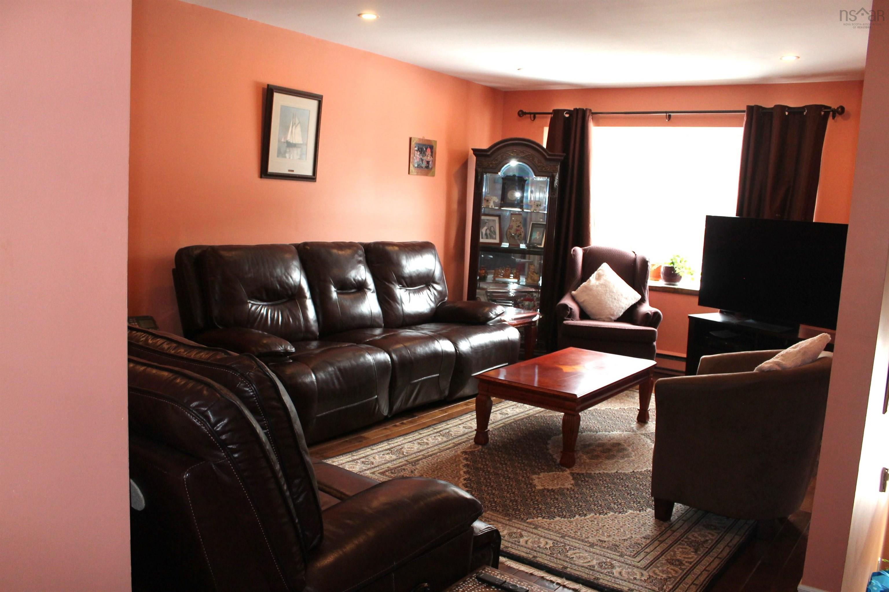 $599,000.00: 87 Lincoln Cross, Halifax