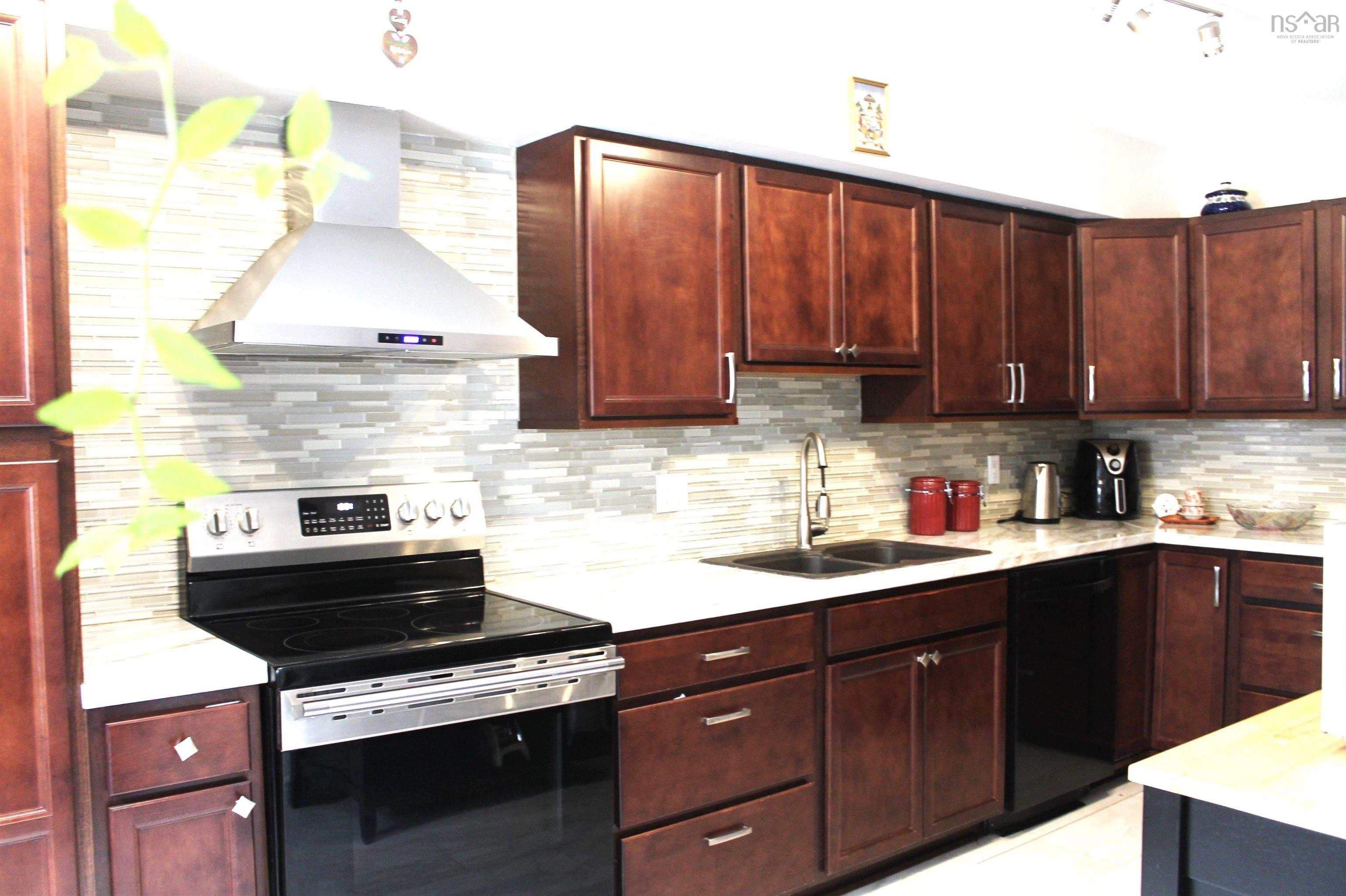 87 Lincoln Cross, Halifax, NS (MLS 202604730)