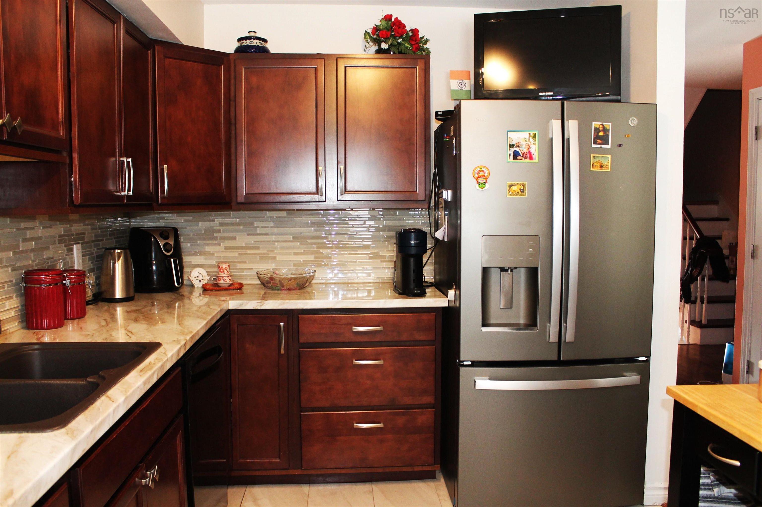 $599,000.00: 87 Lincoln Cross, Halifax