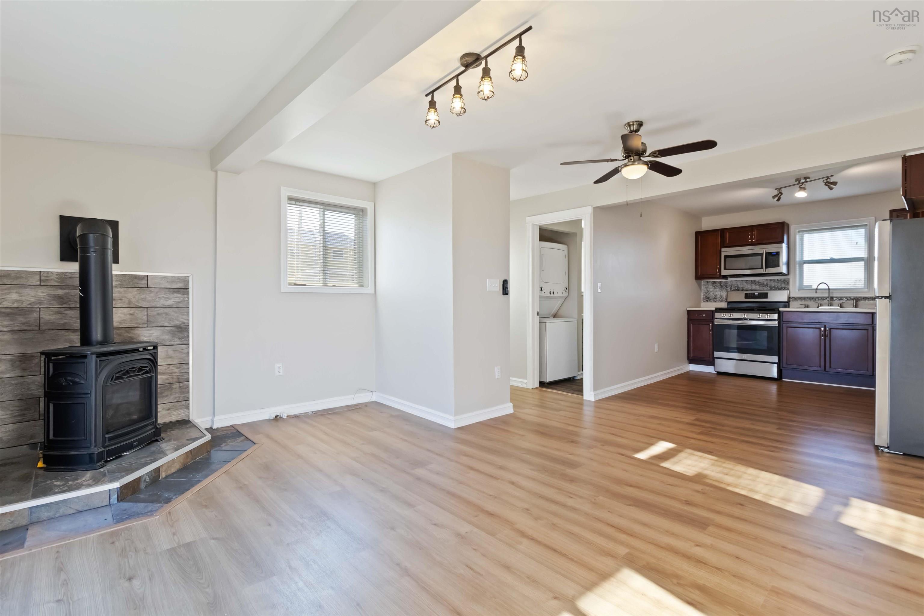 $587,900.00: 78 West Dover Road, West Dover